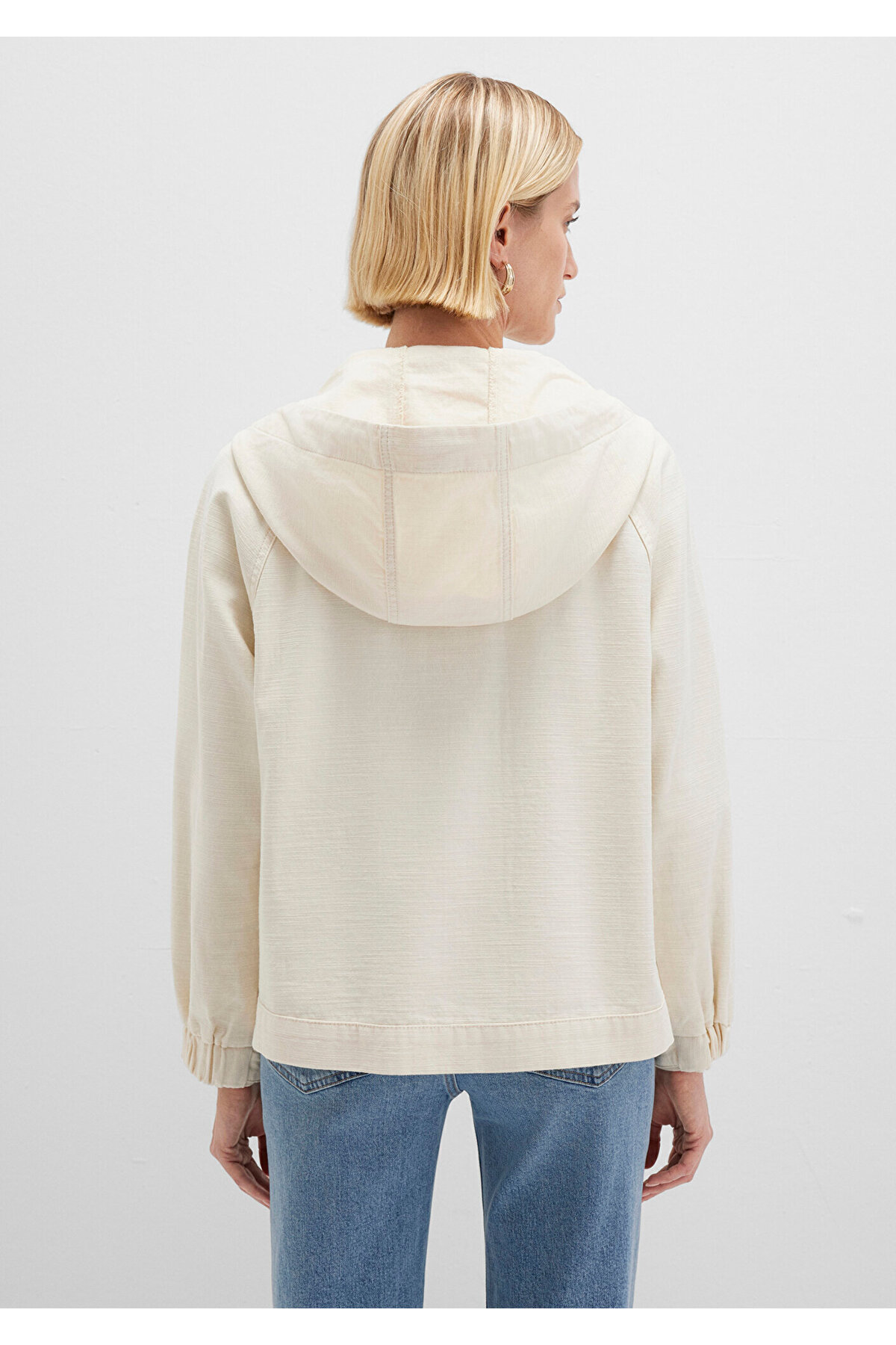 Mavi  Kapüşonlu Ekru Kısa Ceket Oversize / Geniş Kesim 1110625-89513 - Görsel 4