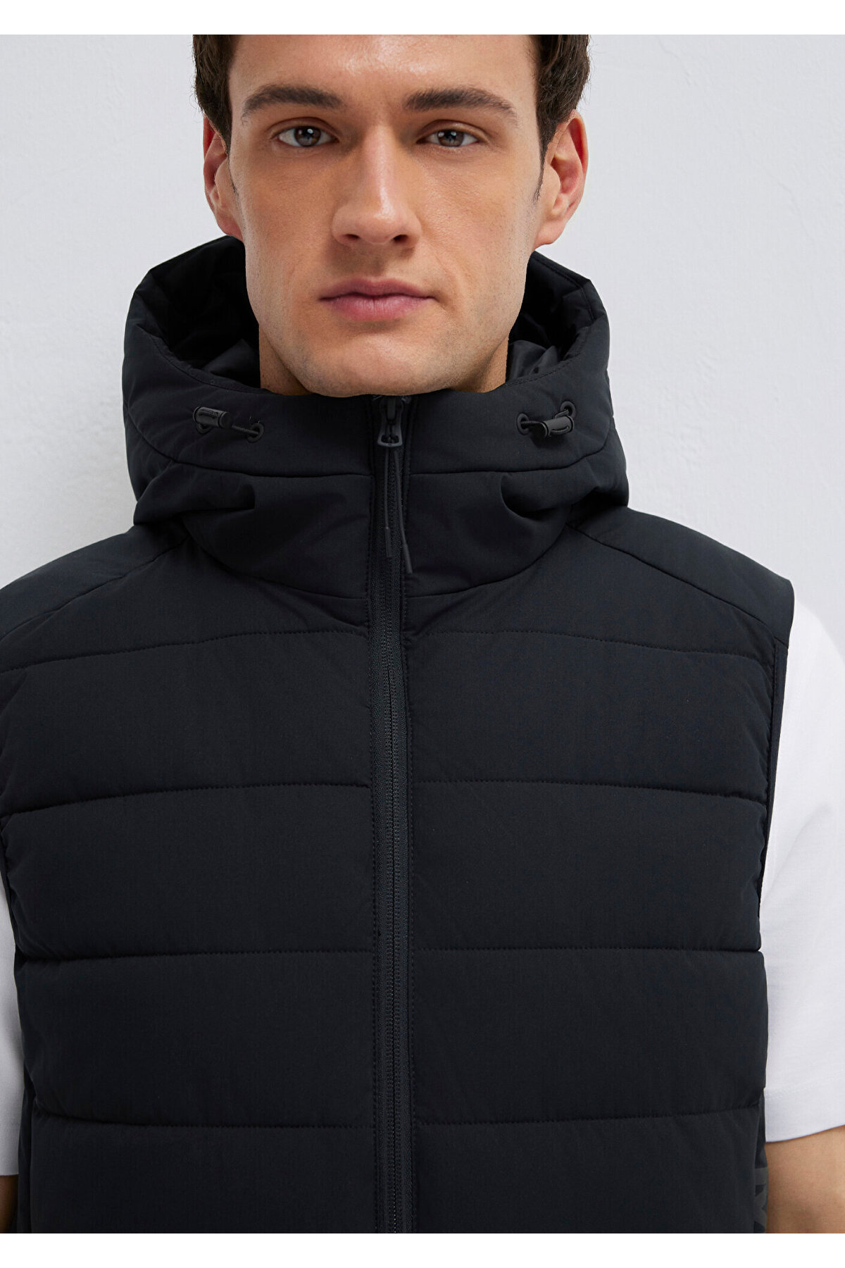 Mavi  Jeans Detaylı Kapüşonlu Siyah Şişme Yelek Regular Fit / Normal Kesim 0110554-900 - Görsel 6