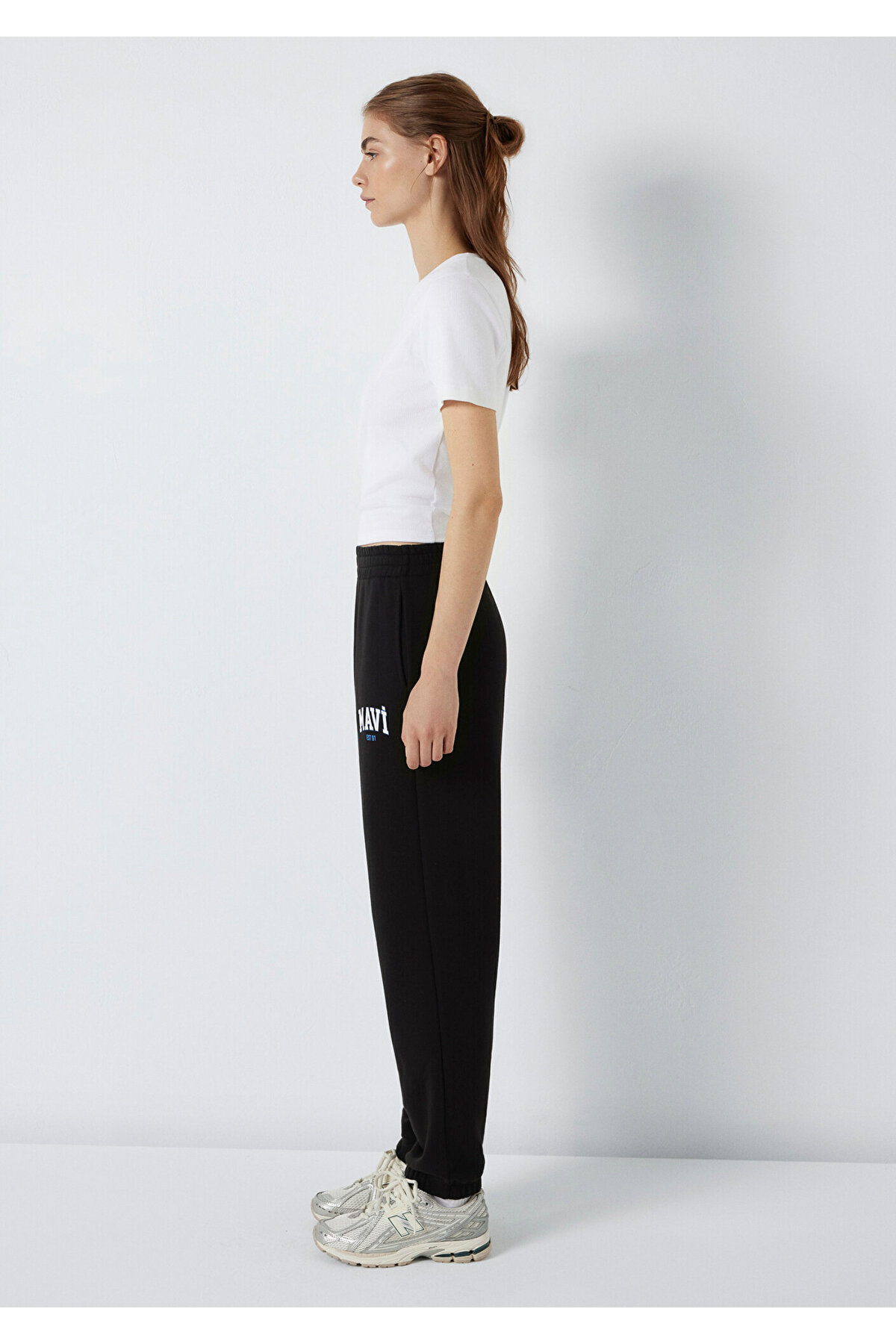 Mavi  Logo Baskılı Siyah Eşofman Altı 1010757-900 - Görsel 4