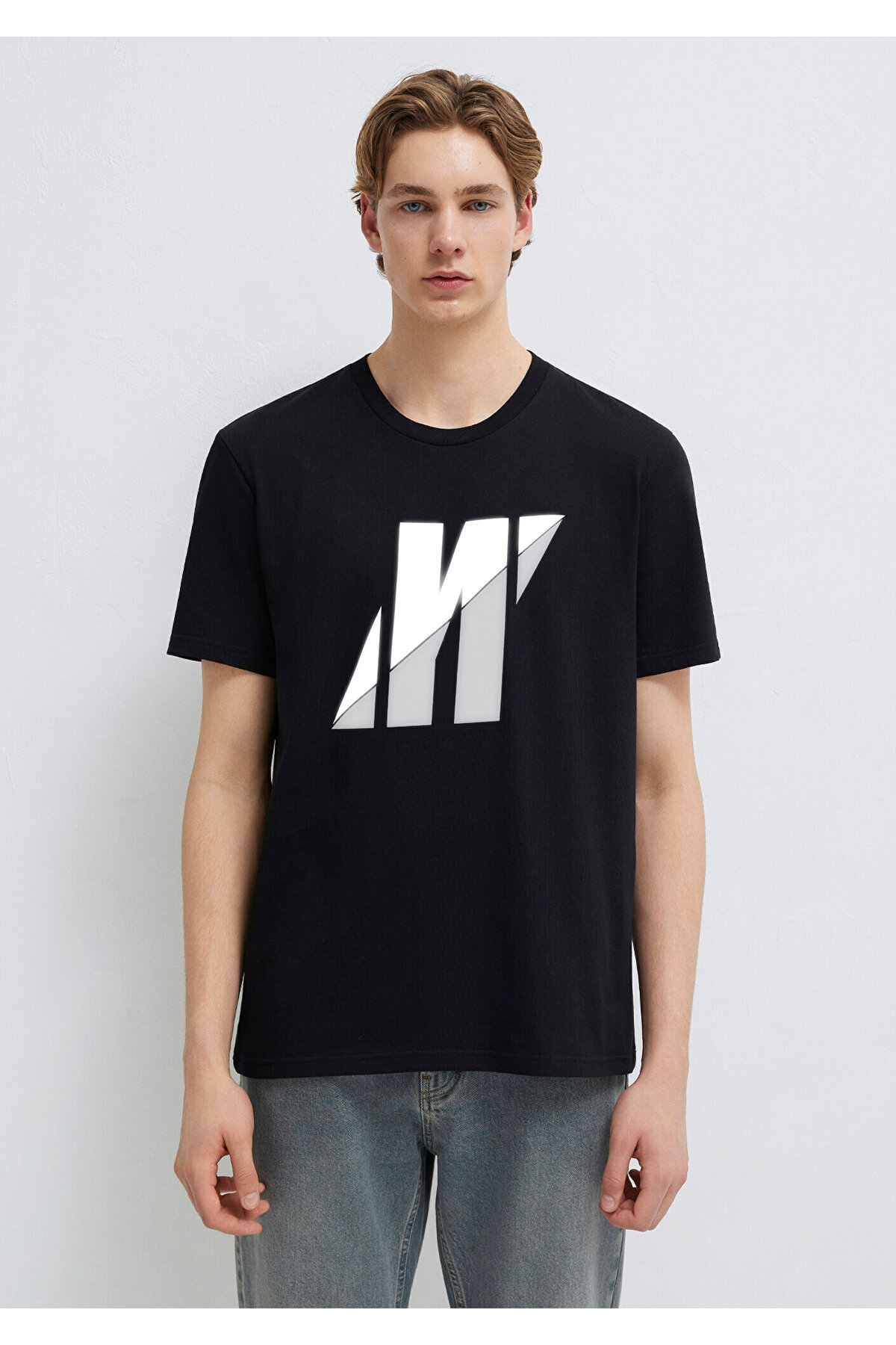 Mavi  Pro Logo Baskılı Siyah Tişört Regular Fit / Normal Kesim 0612174-900 - Görsel 3