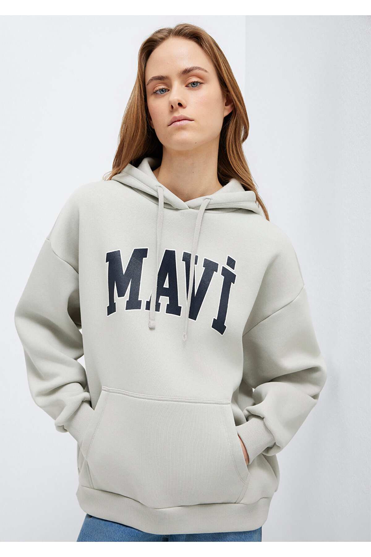 Mavi  Logo Baskılı Kapüşonlu Gri Sweatshirt 1600361-34322