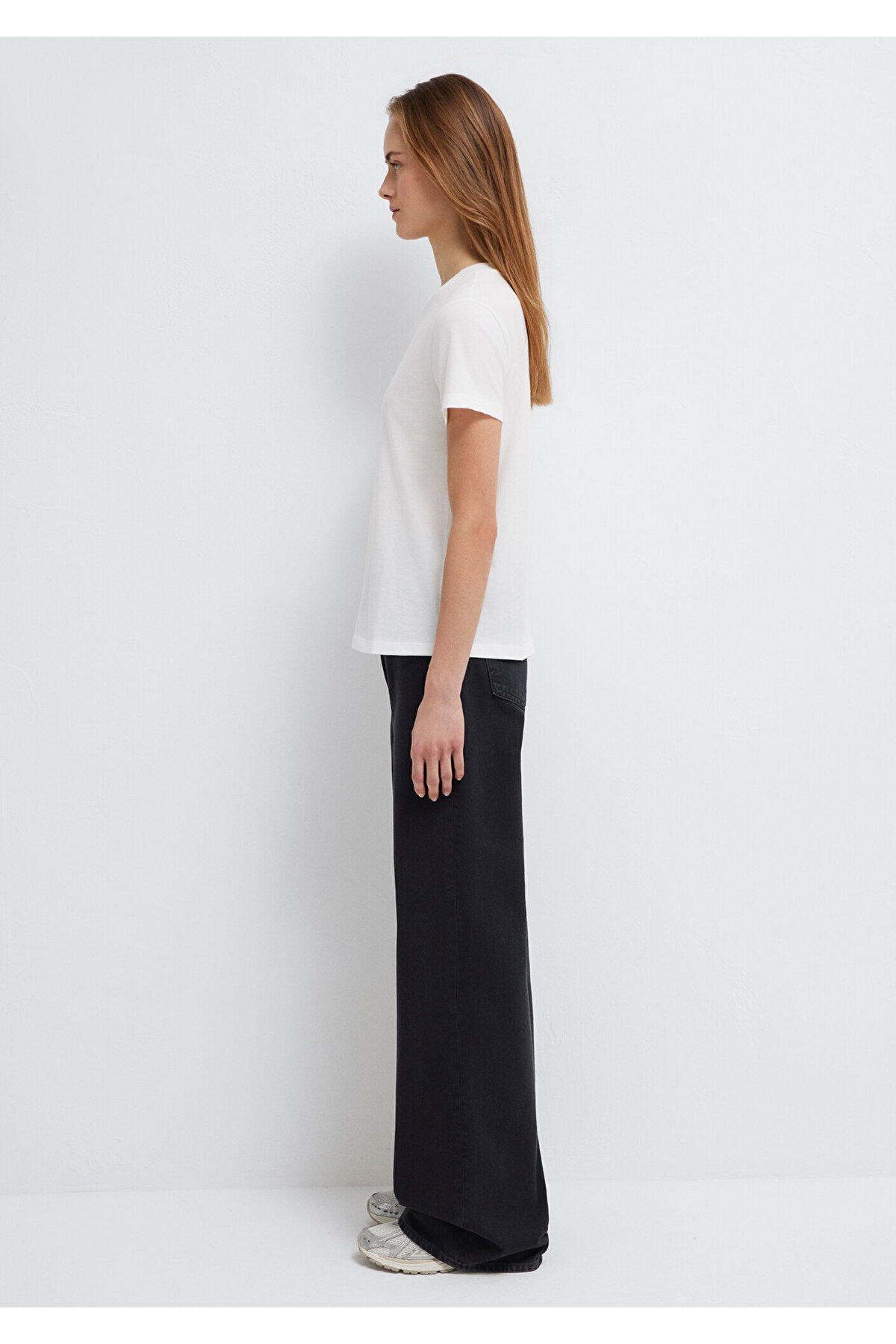 Mavi  Logo Baskılı Beyaz Tişört Semi Slim Fit / Yarı Dar Kesim 1601185-33389 - Görsel 6