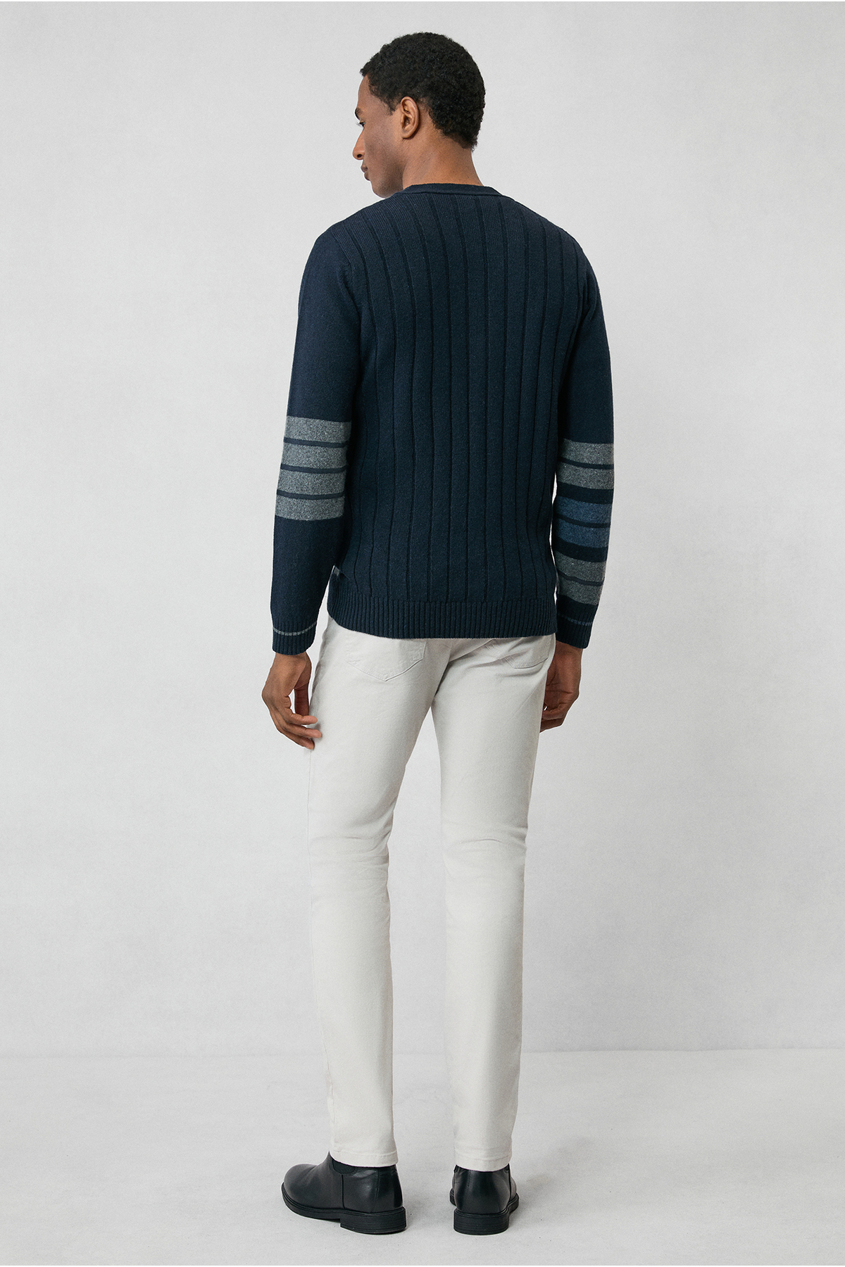 Kiğılı  Yünlü Desenli Triko Hırka - Görsel 7