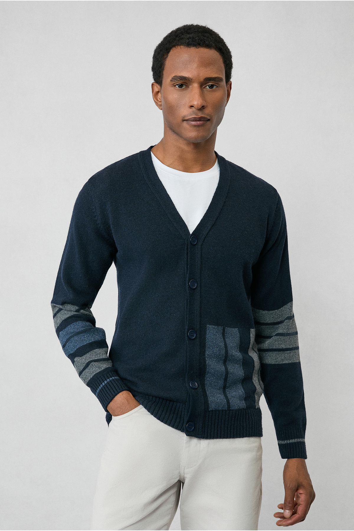 Kiğılı  Yünlü Desenli Triko Hırka - Görsel 2