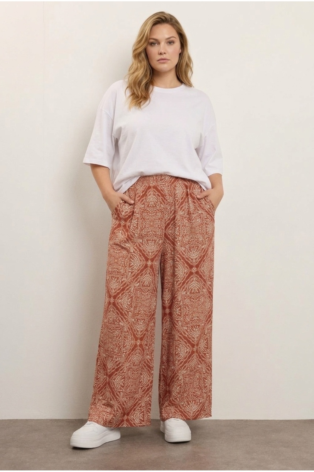 Stil Diva  Büyük Beden Bol Paça Beli Lastikli Cepli Geniş Baskılı Likralı Pantolon 310293