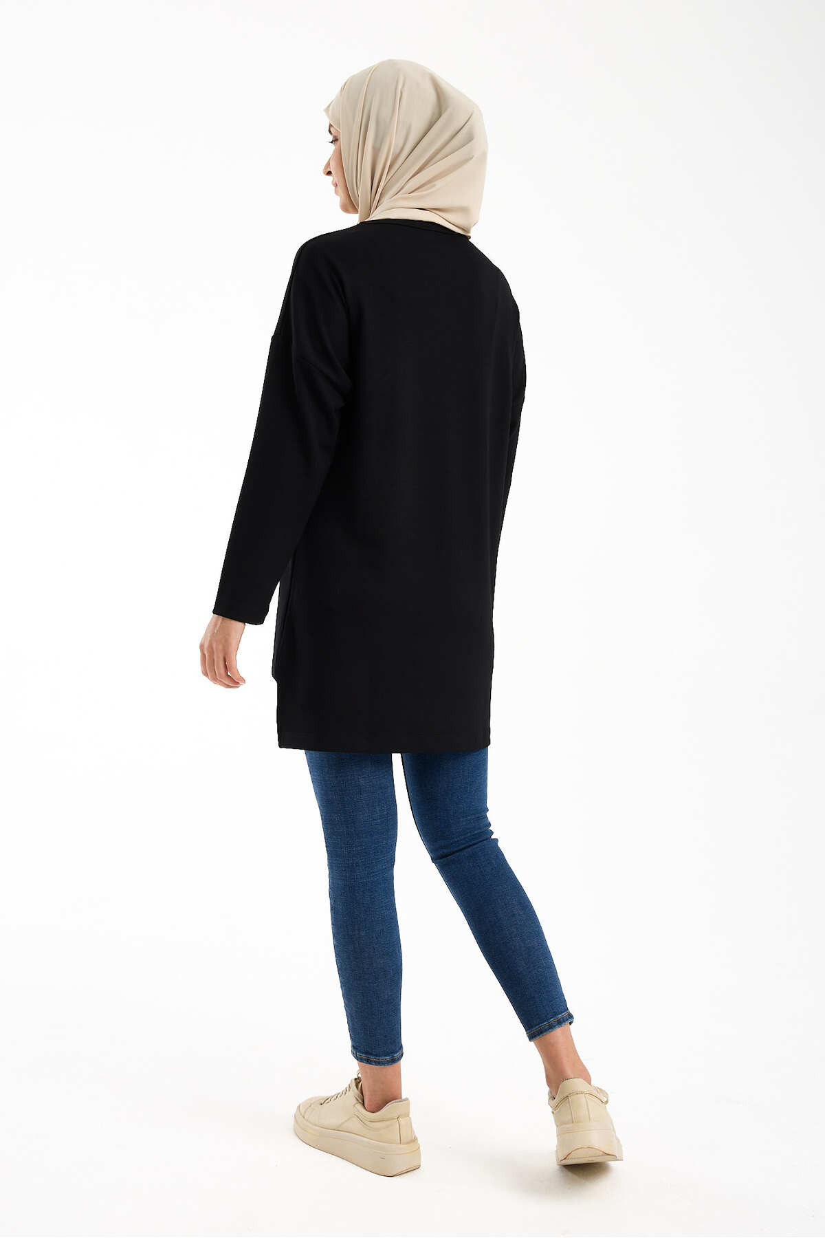 Kadın Premium Modal Kumaş Oversize Tunik – Yumuşak Dokulu Rahat Kesim Günlük Tesettür Üst - Siyah