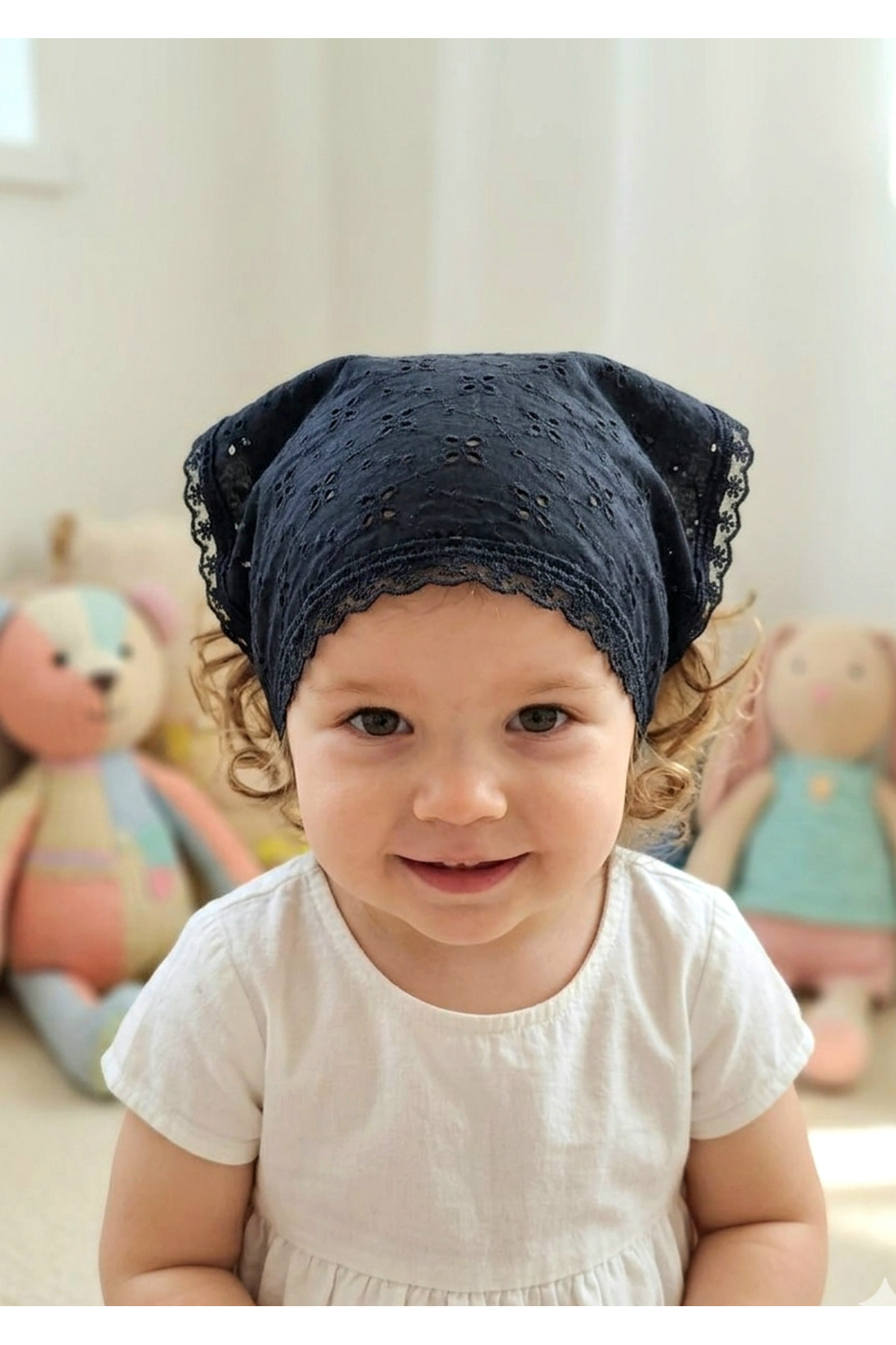 Girls Brode Fabric Triangle Bandana – Lace Tied Baby & Kids Scarf