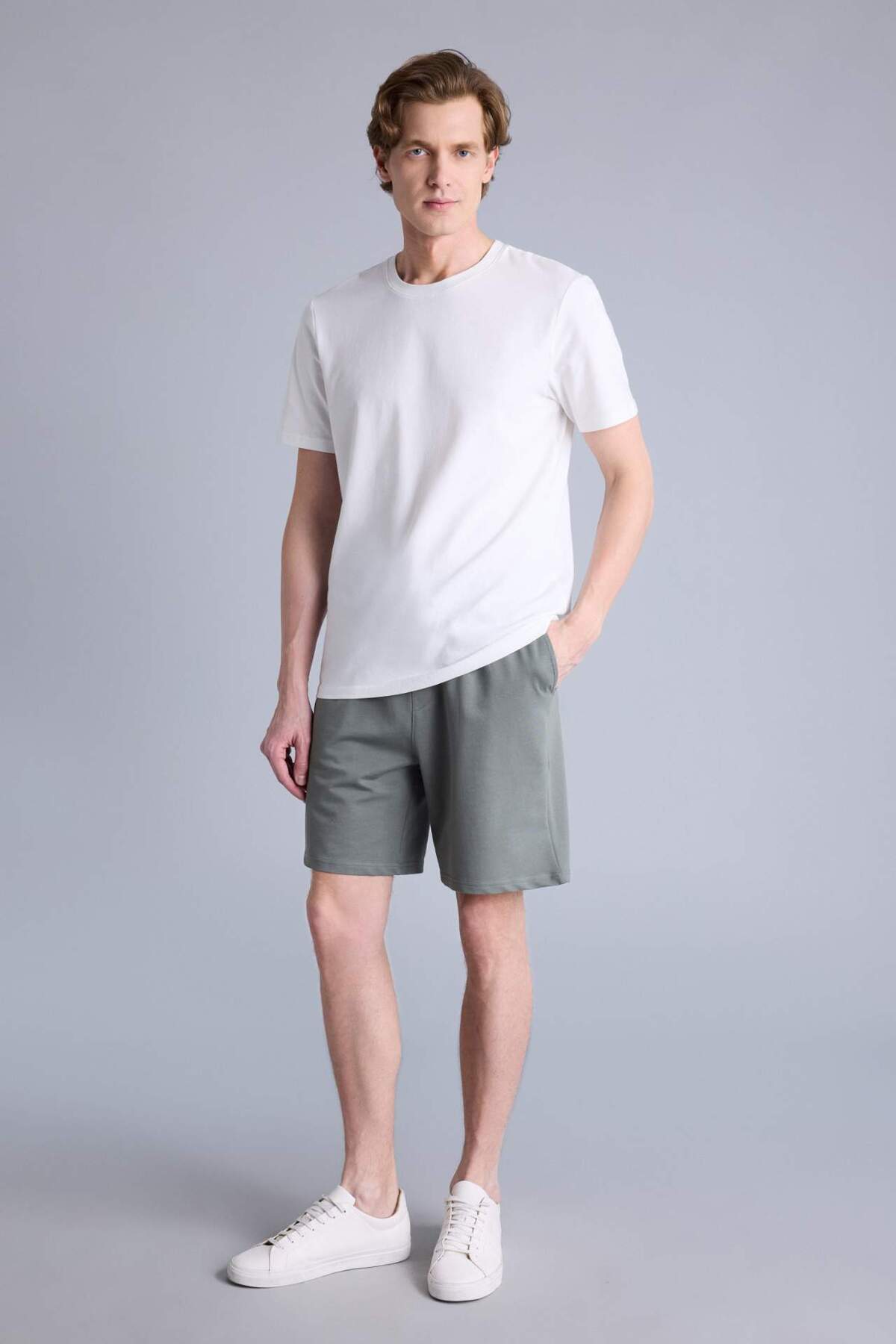 DeFacto Slim Fit Cepli Pamuklu Basic Bermuda Şort W1105AZ26SM görsel 2