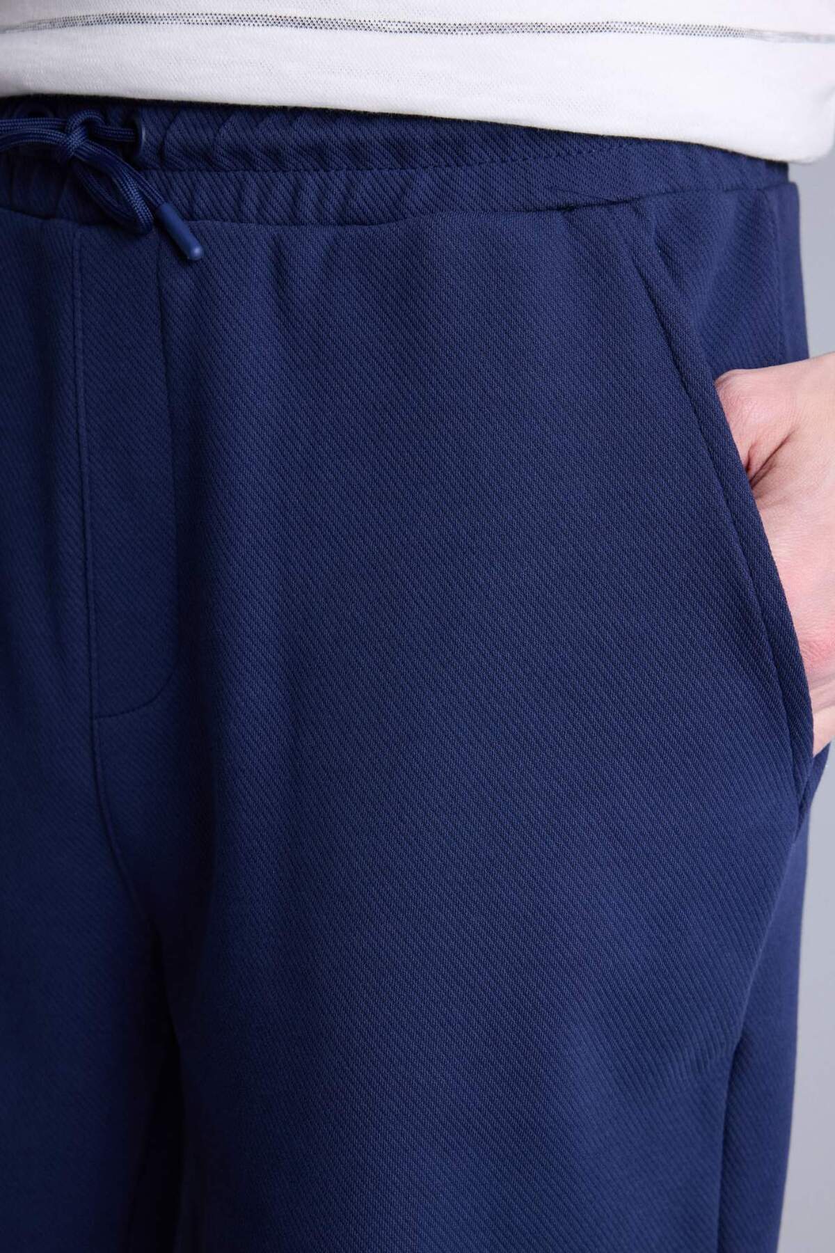 DeFacto Regular Fit Düz Paça Twıll Şort G7252AX26SM görsel 4