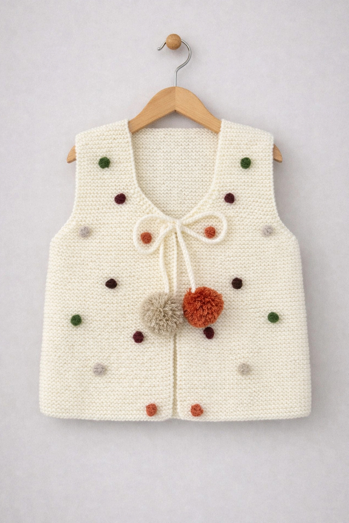 Zenessa Baby & Style Zenessa El Örgüsü Ponpon Detaylı Bebek Yeleği fotoğrafı 2 (önizleme)