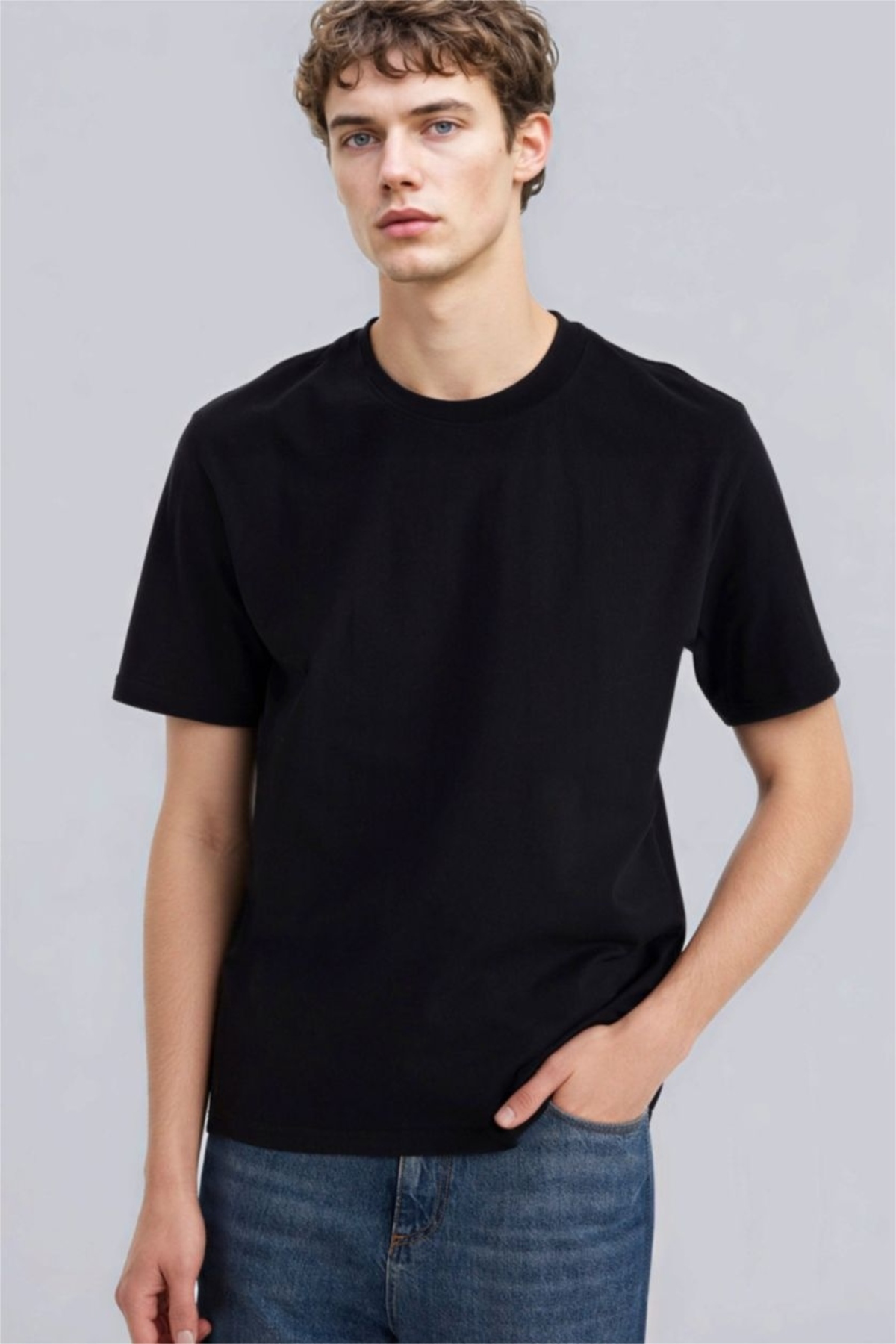 DeFacto Regular Fit Bisiklet Yaka Basic Kısa Kollu Tişört V7699AZ26SP görsel 2