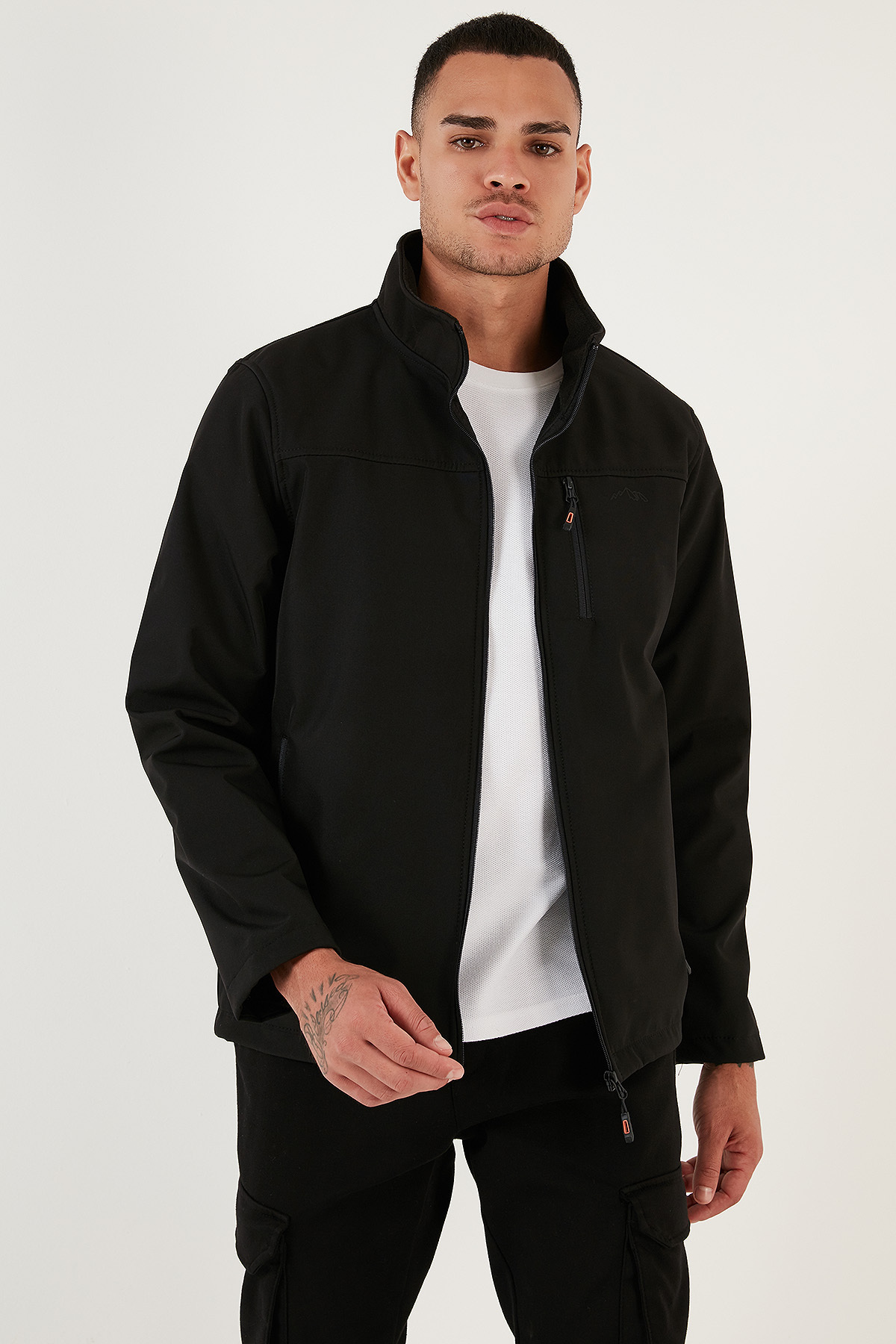 Su Itici Slim Fit Dik Yaka Softshell Ince Mont Erkek Mont 649003 — مشکی