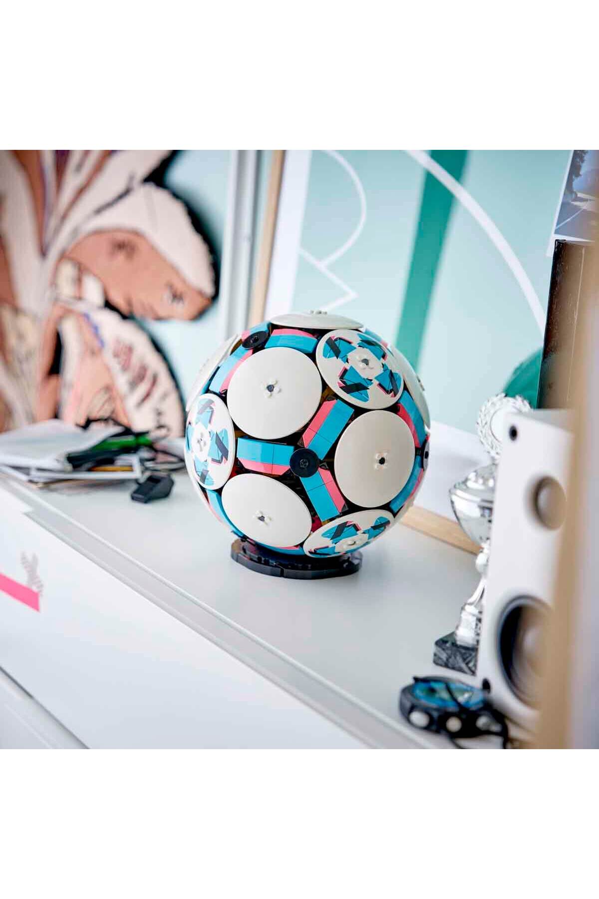 LEGO Editions Futbol Topu 43019 - 10 Yaş ve Üzeri Çocuklar için Yaratıcı Oyuncak Yapım Seti (1498 Pa fotoğrafı 7 (önizleme)