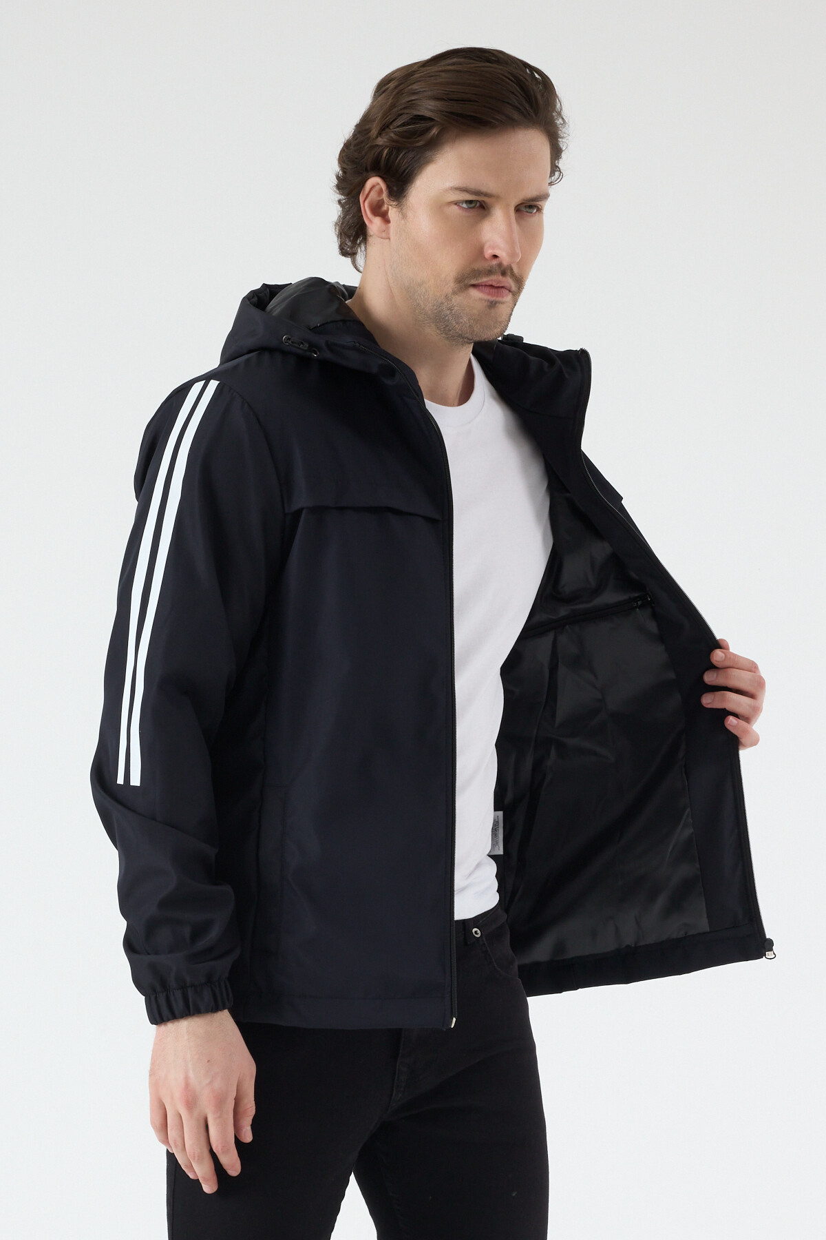 LEVEL HİGH  Erkek Spor Yağmurluk Lacivert – Kapüşonlu, Beyaz Şerit Detaylı, Hafif Rüzgarlık, Outdoor Mevsimlik - Görsel 2