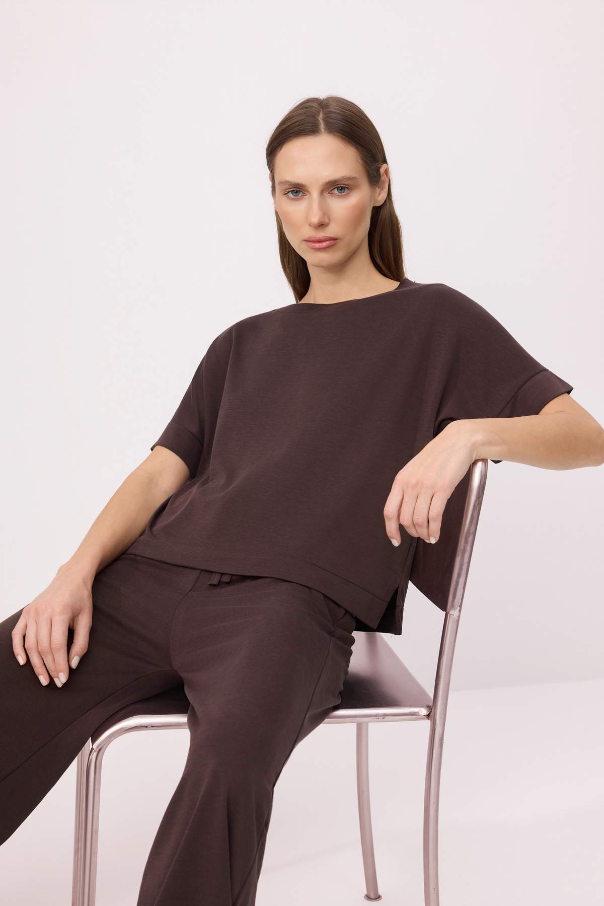 Trendyolmilla  Kahverengi Wide Leg Kısa Kollu Geniş Paça Uzun Soft Touch Örme Alt Üst Takım TWOSS26AU00143 - Görsel 2