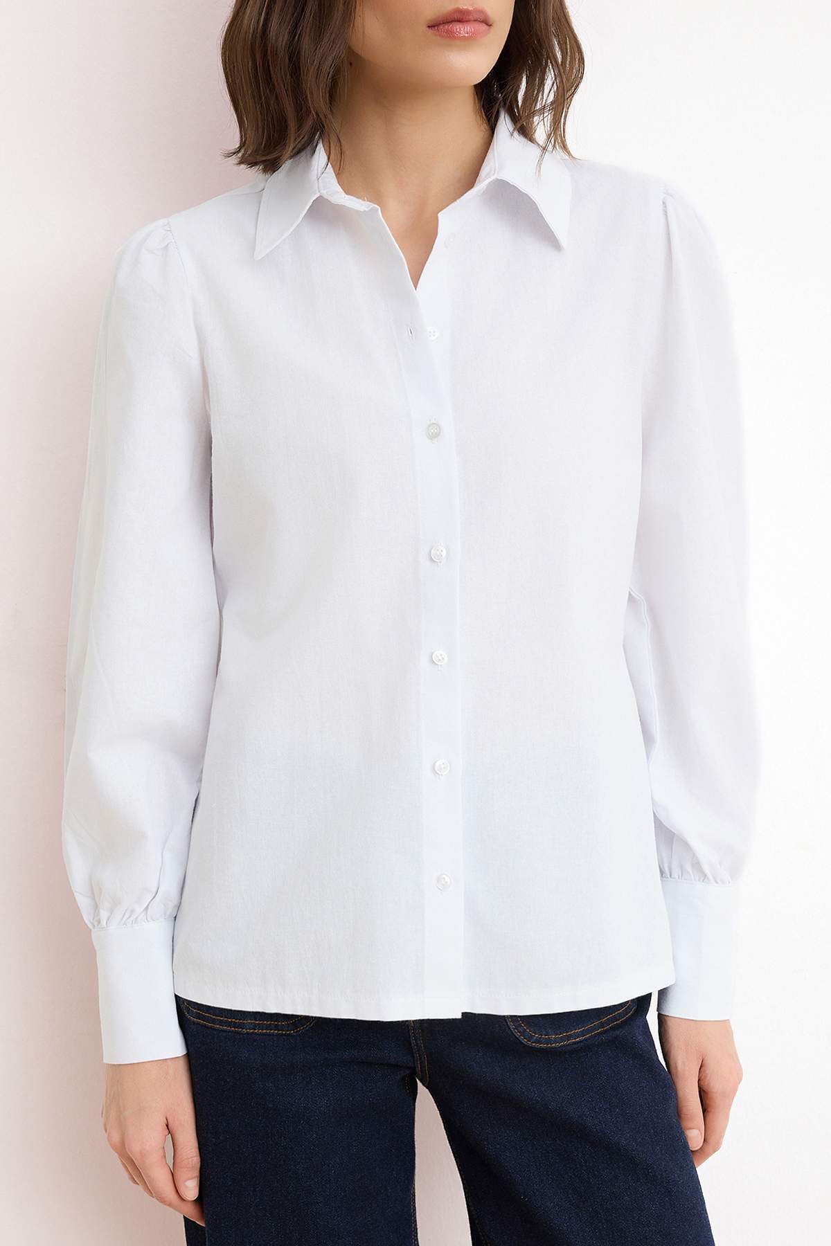 Trendyolmilla  Beyaz Balon Kol Pamuklu Regular Normal Kalıp Dokuma Gömlek TWOSS20GO0065 - Görsel 3