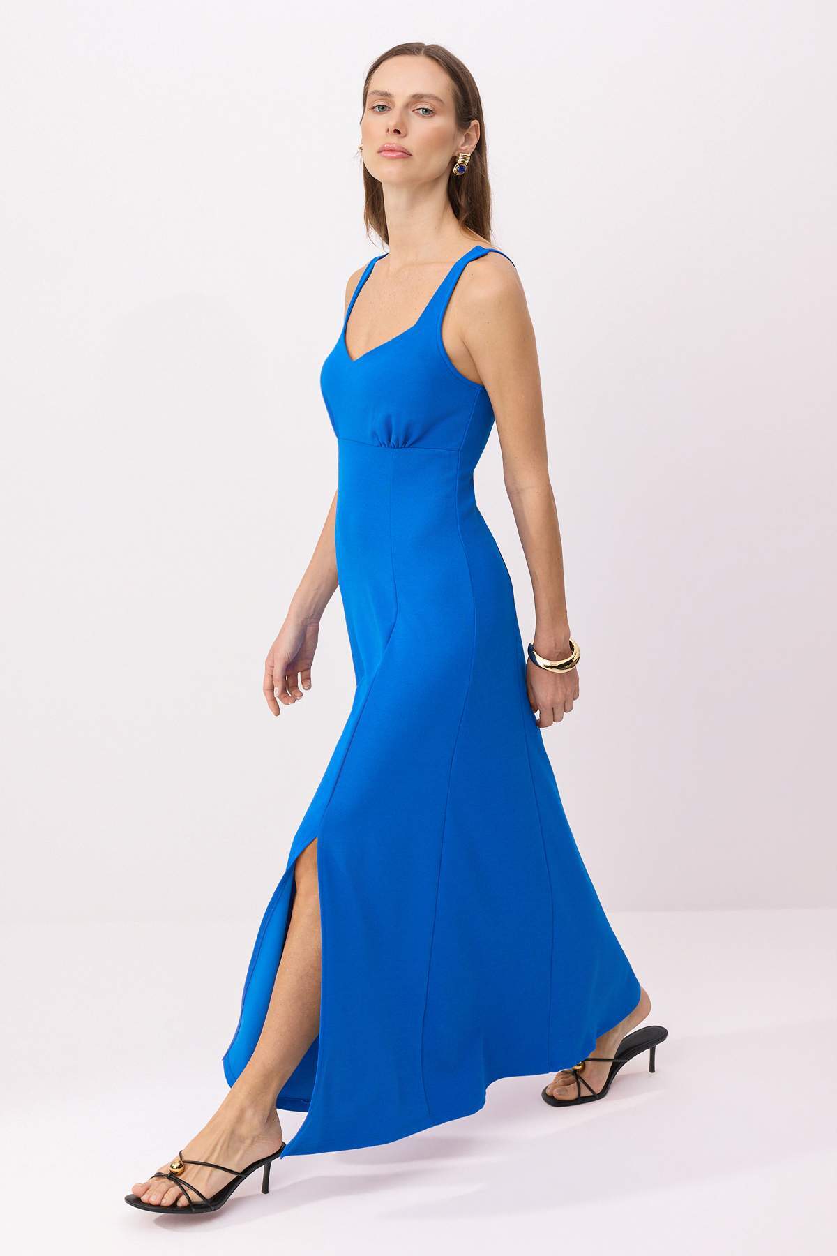 Trendyolmilla Saks A-Kesim/Çan Form Kalp Yaka Kolsuz Maxi Scuba Krep Örme Elbise TWOSS26EL00262