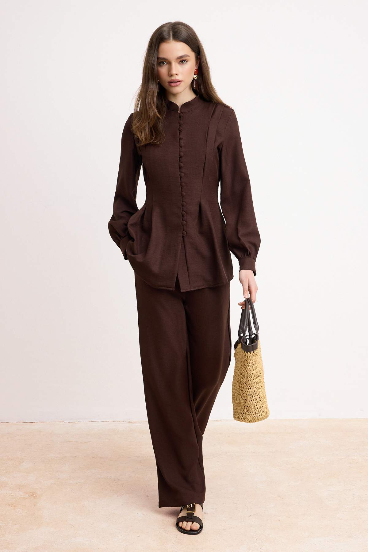 Trendyol Modest Hnědá lněná halenka s detaily knoflíků a kalhoty – vrchní a s...