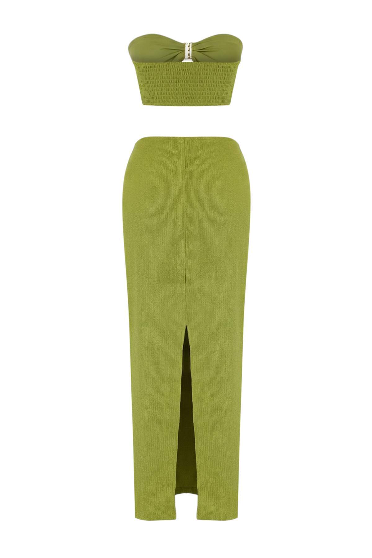 Trendyolmilla  Yağ Yeşil Örme Straplez Maxi Döküm Aksesuarlı Bürümcük Plaj Bluz Etek Takım TBESS26AU00015 - Görsel 2