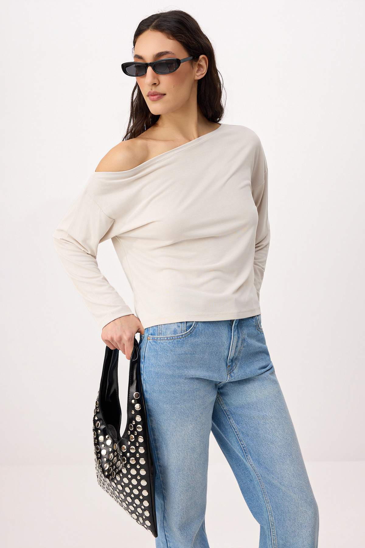 Trendyolmilla Taş More Sustainable Kayık Yaka Relaxed/Rahat Kesim Modal Premium Örme Bluz TWOAW25BZ00282