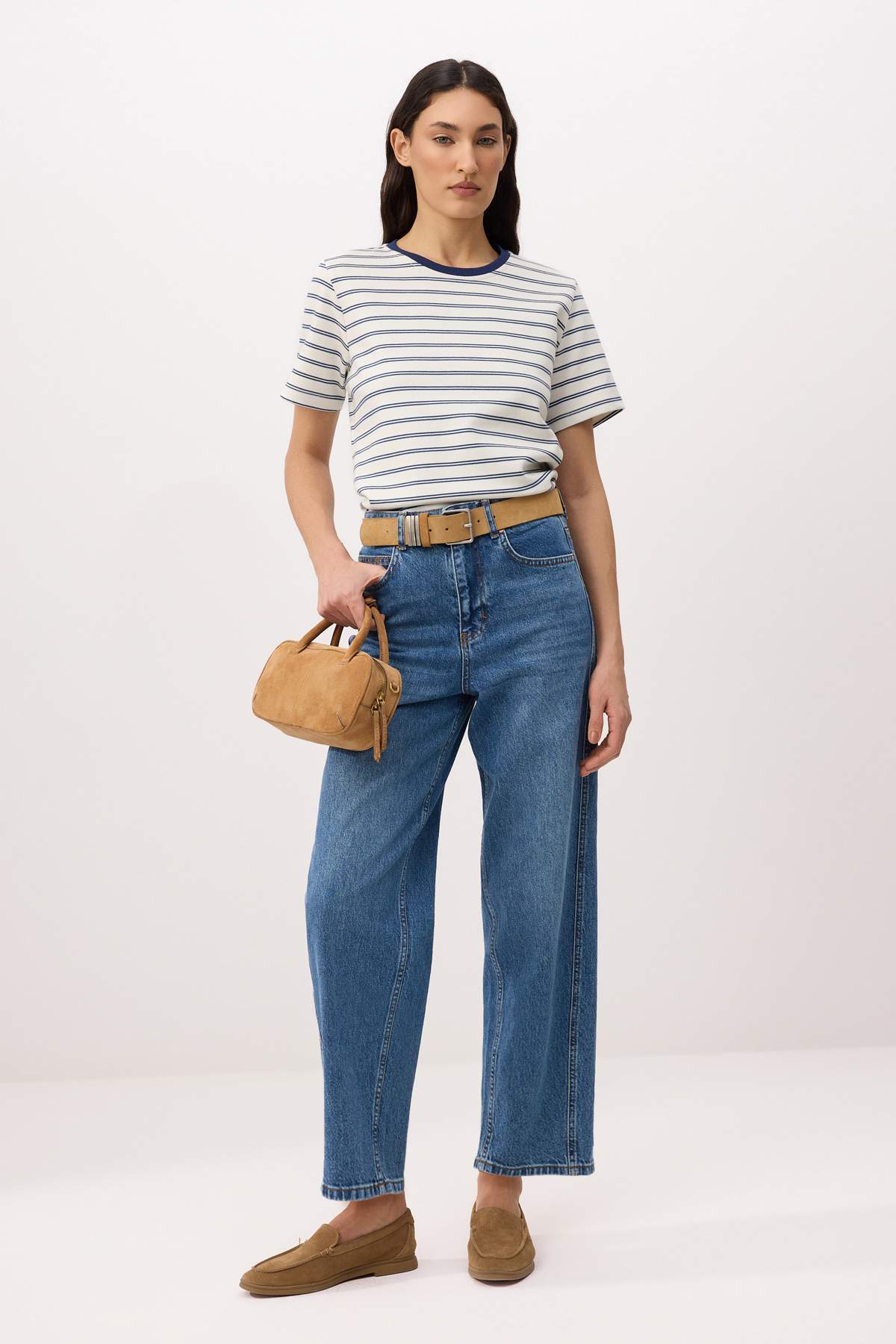 Trendyolmilla  Mavi Dikiş Detaylı Yüksek Bel Az Esnek Barrel Jeans TWOSS26JE00306