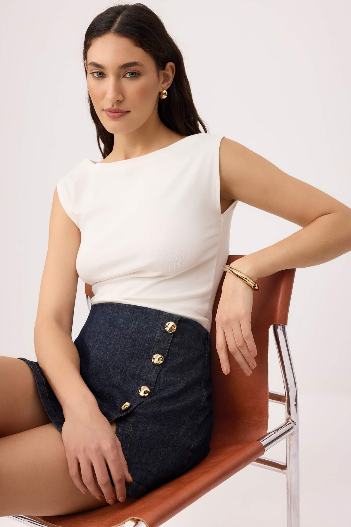Trendyolmilla Ekru Düz Fitted Kayık Yaka Kolsuz Premium Yumuşak Örme Bluz TWOSS26BZ00712