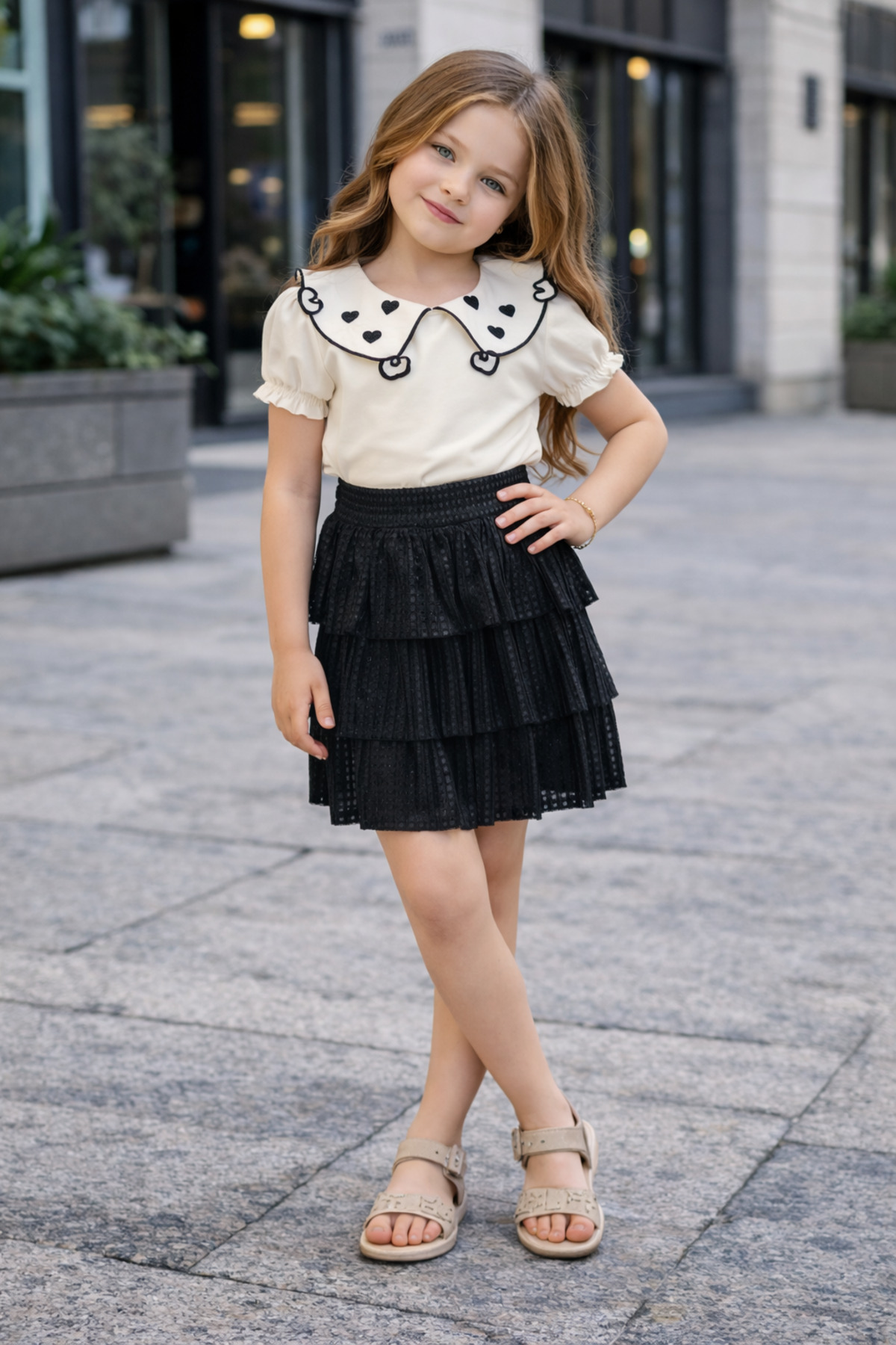 KOKOŞ BEBEK Kalpcik Yaka Detaylı Kokoş Etekli Takım fotoğrafı 4 (önizleme)