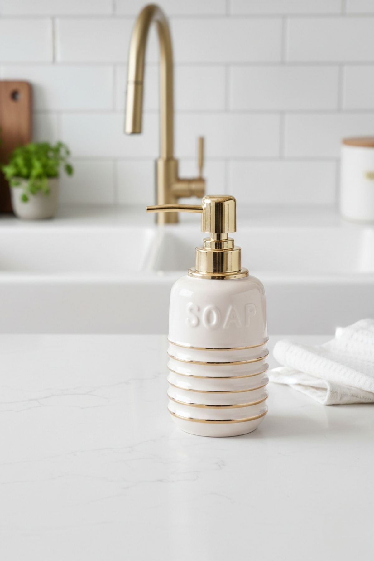 Lumina Gold Luxury Porcelain Liquid Soap Dispenser - Bathroom Accessory with Gold Stripes