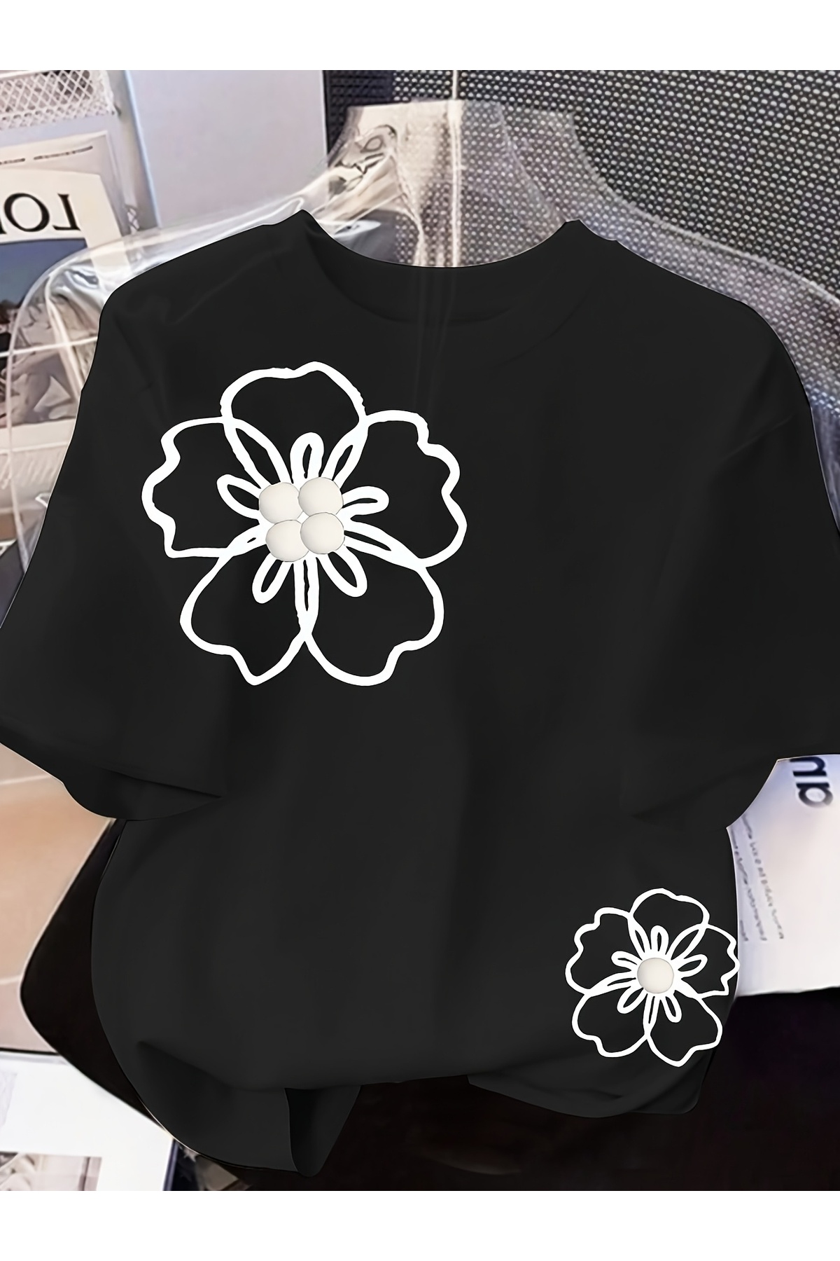 Vintage Women's Floral Pattern Short Sleeve T-Shirt-Blouse, Barnacle Flower