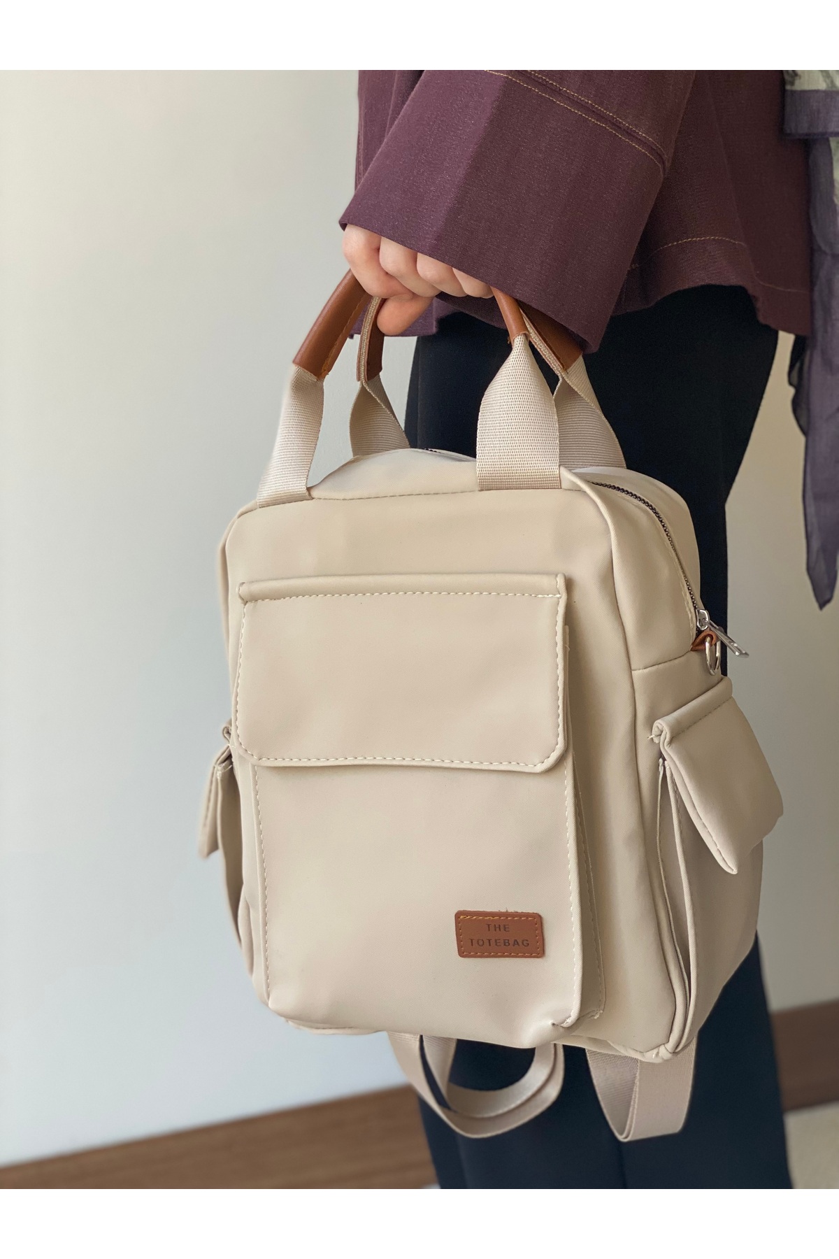 Bagzone  YANLARI VE ÖNÜ CEP DETAYLI KADIN SIRT ÇANTASI - Görsel 3