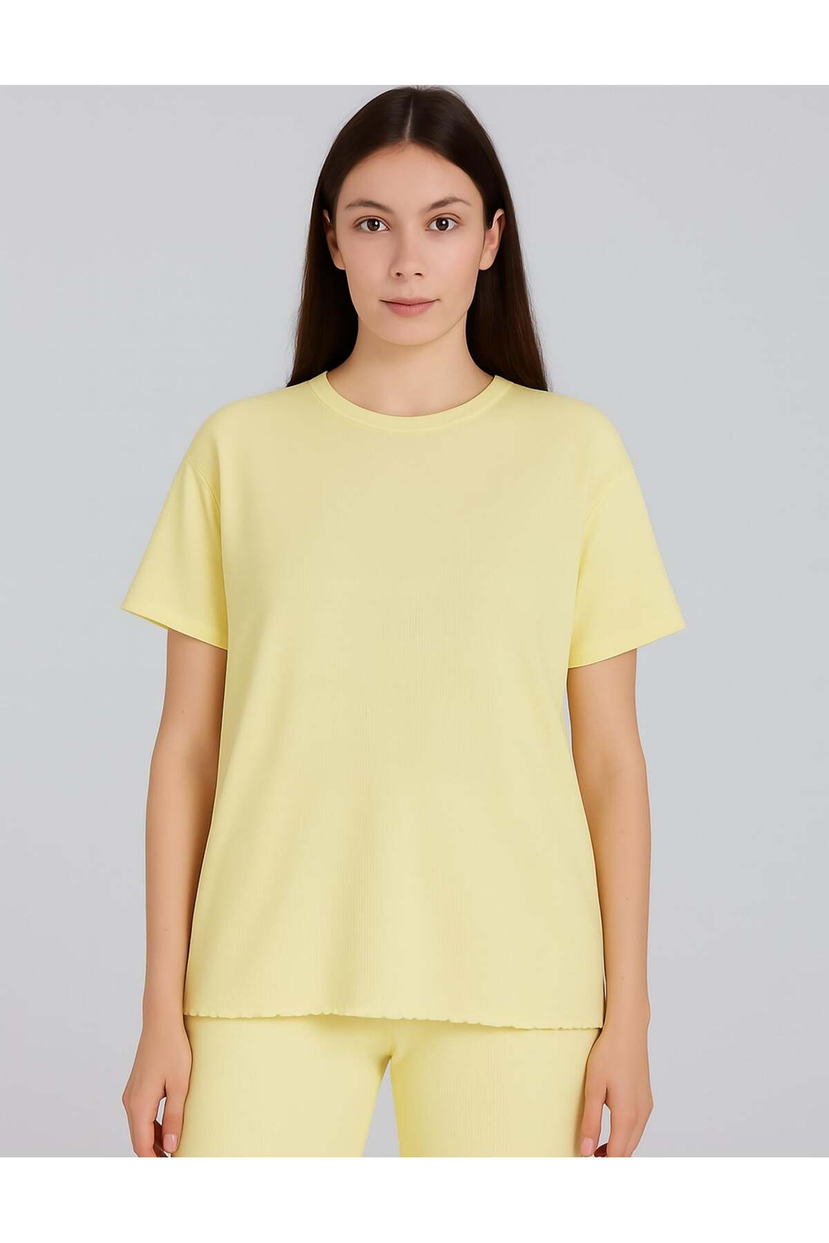 Serene Women's Yellow Pajamas Set