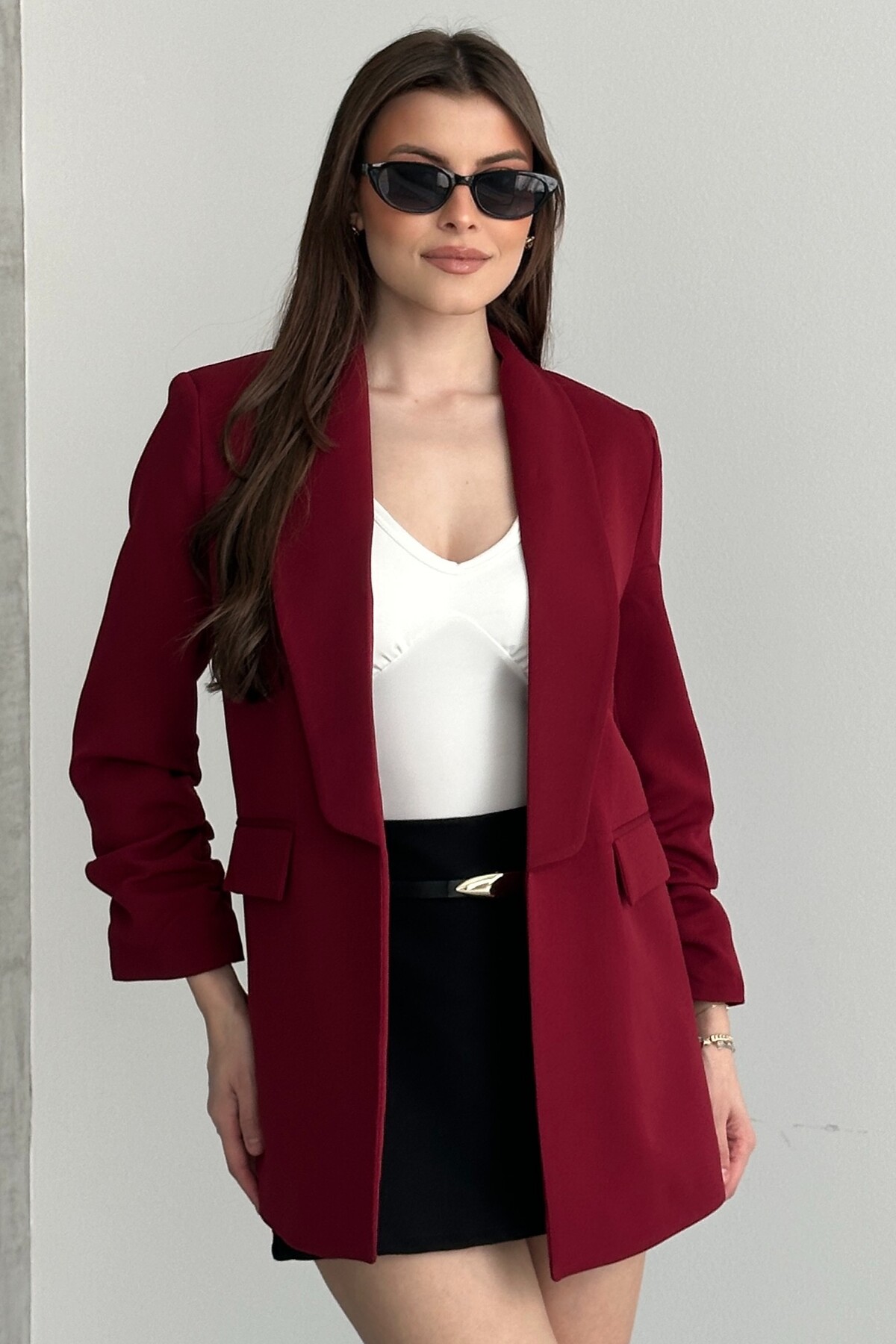 moda armanc  Kadın Bordo Blazer Ceket Büzgülü Kol Detaylı Şık Ofis Ceket Kruvaze Yaka Modern Blazer Ceket - Görsel 4