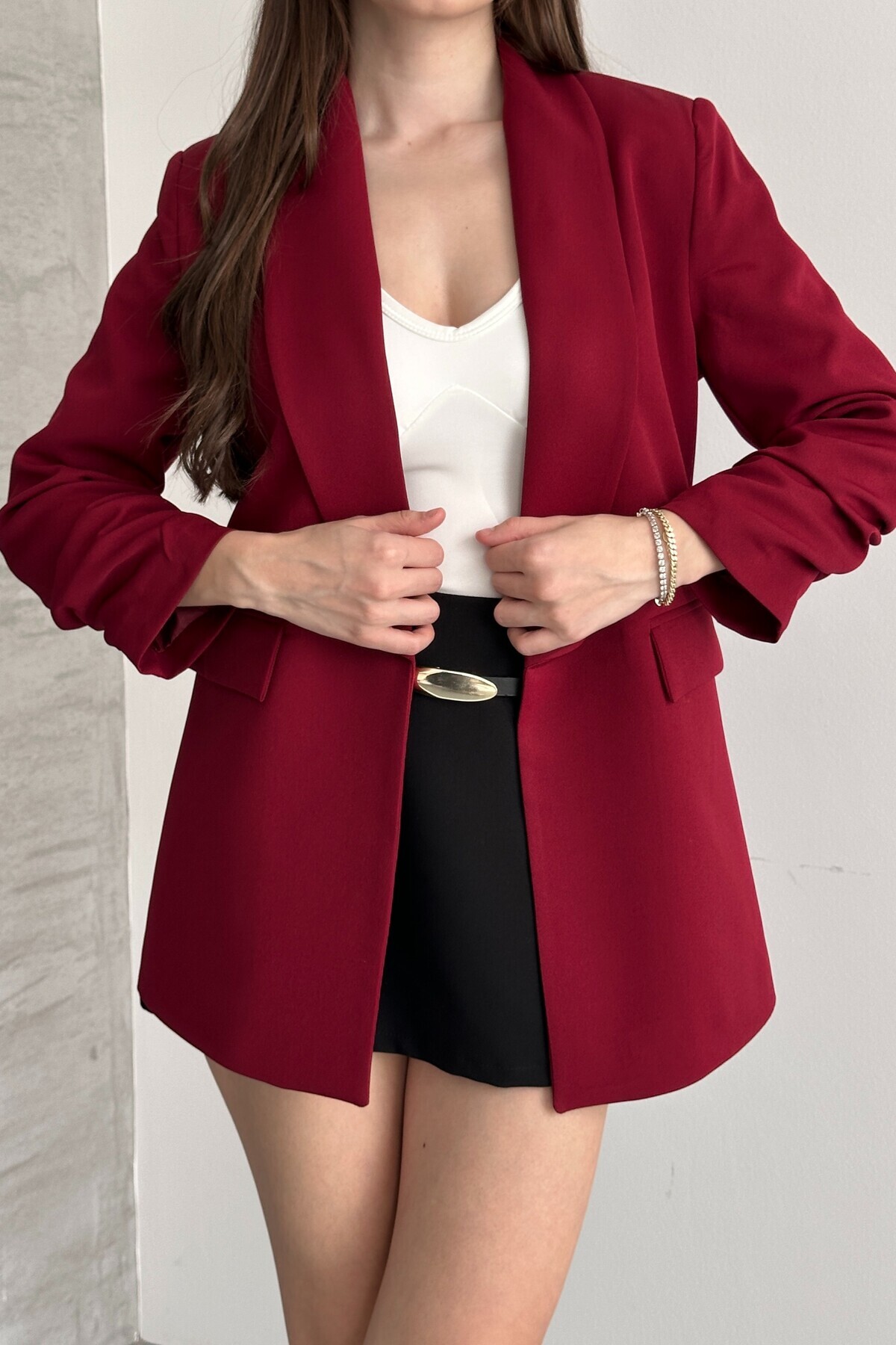 moda armanc  Kadın Bordo Blazer Ceket Büzgülü Kol Detaylı Şık Ofis Ceket Kruvaze Yaka Modern Blazer Ceket - Görsel 5