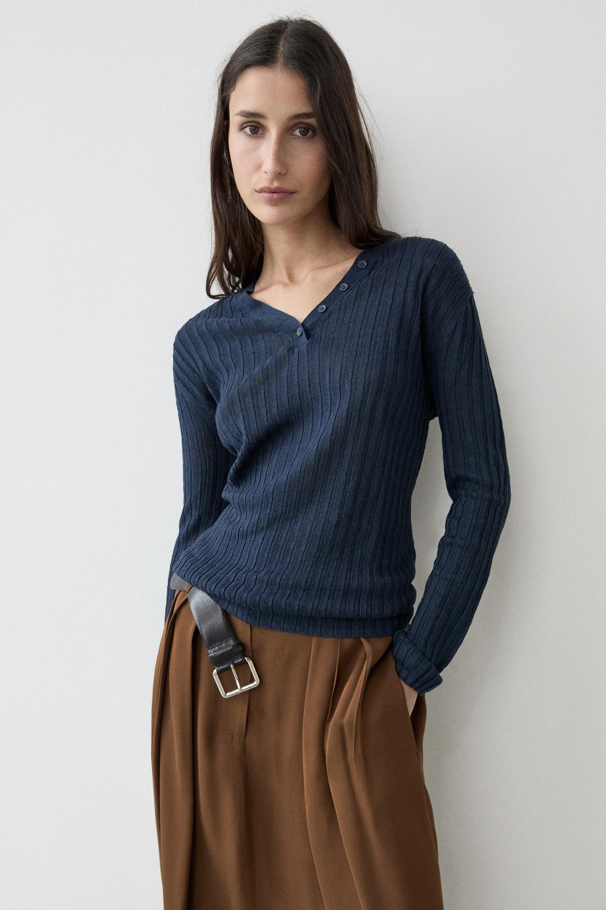 Massimo Dutti  Keten düğme detaylı triko kazak - Görsel 2