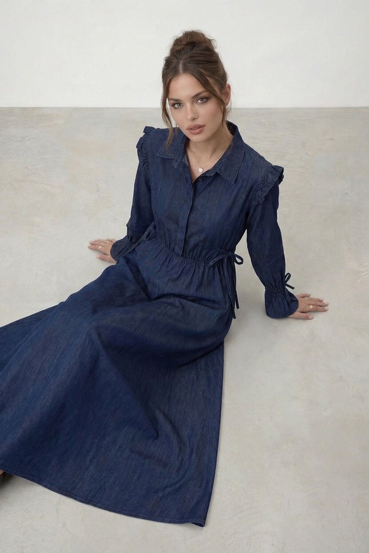 VAGGON  Belden Büzgülü Bağlama Detaylı Uzun Kollu Midi Elbise - Görsel 2