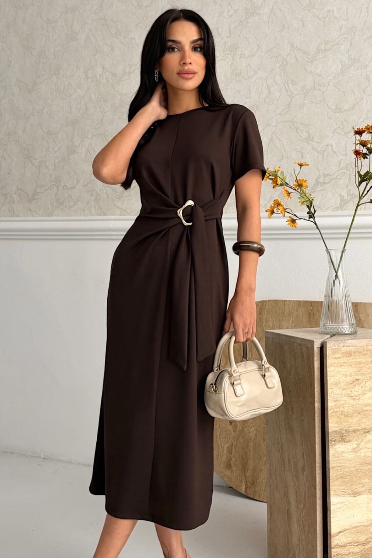 Ded COLLECTION  Kadın Çıkarılabilir Toka Aksesuarlı Kısa Kol Midi Modal Şık Elbise - Görsel 6