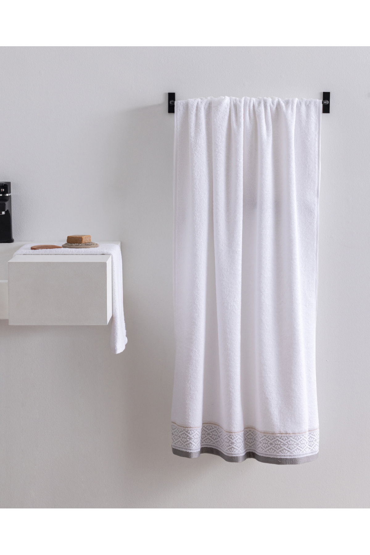 Alouette Pamuklu Banyo Havlusu - Beyaz/Gri - 70x140 cm