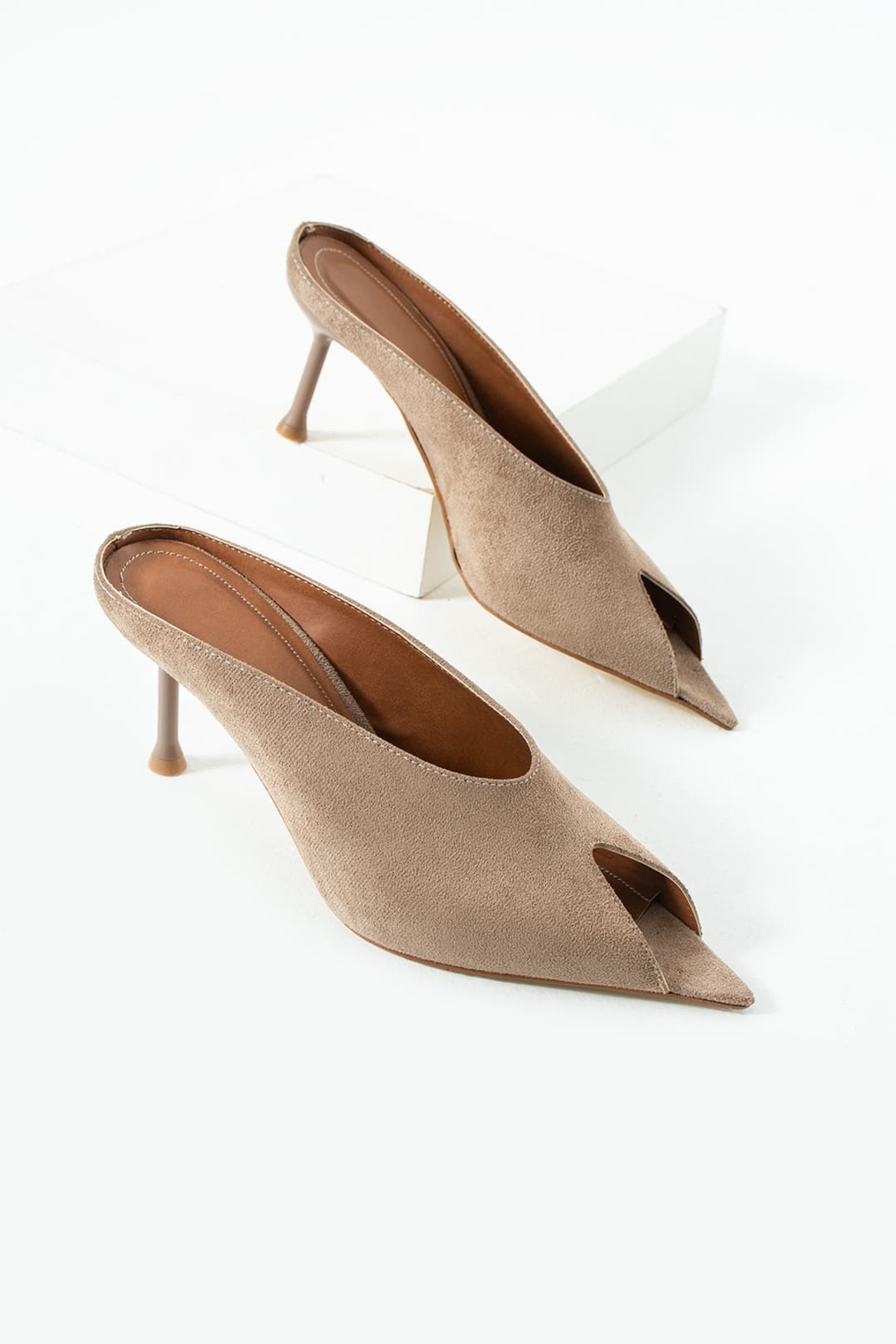 diclepolat Жіночі бежеві замшеві туфлі на високих підборах з гострим носком, ...