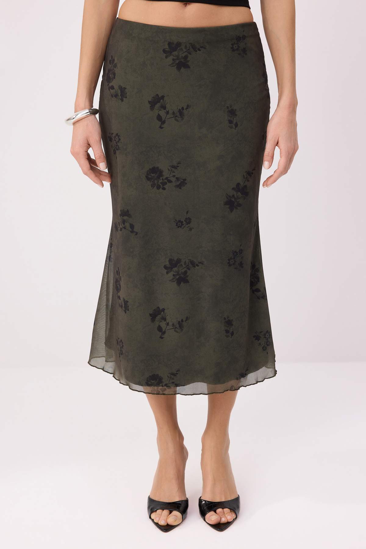 Trendyolmilla  Haki Çiçek Baskılı Bodycon Tül Esnek Örme Etek TWOAW26ET00036 - Görsel 3