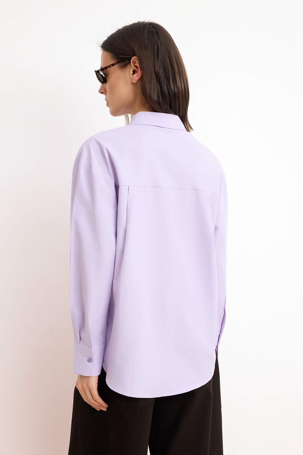 Trendyolmilla  Lila Tek Cepli Boyfriend Geniş Kalıp Pamuklu Dokuma Gömlek TWOAW20GO0115 - Görsel 4