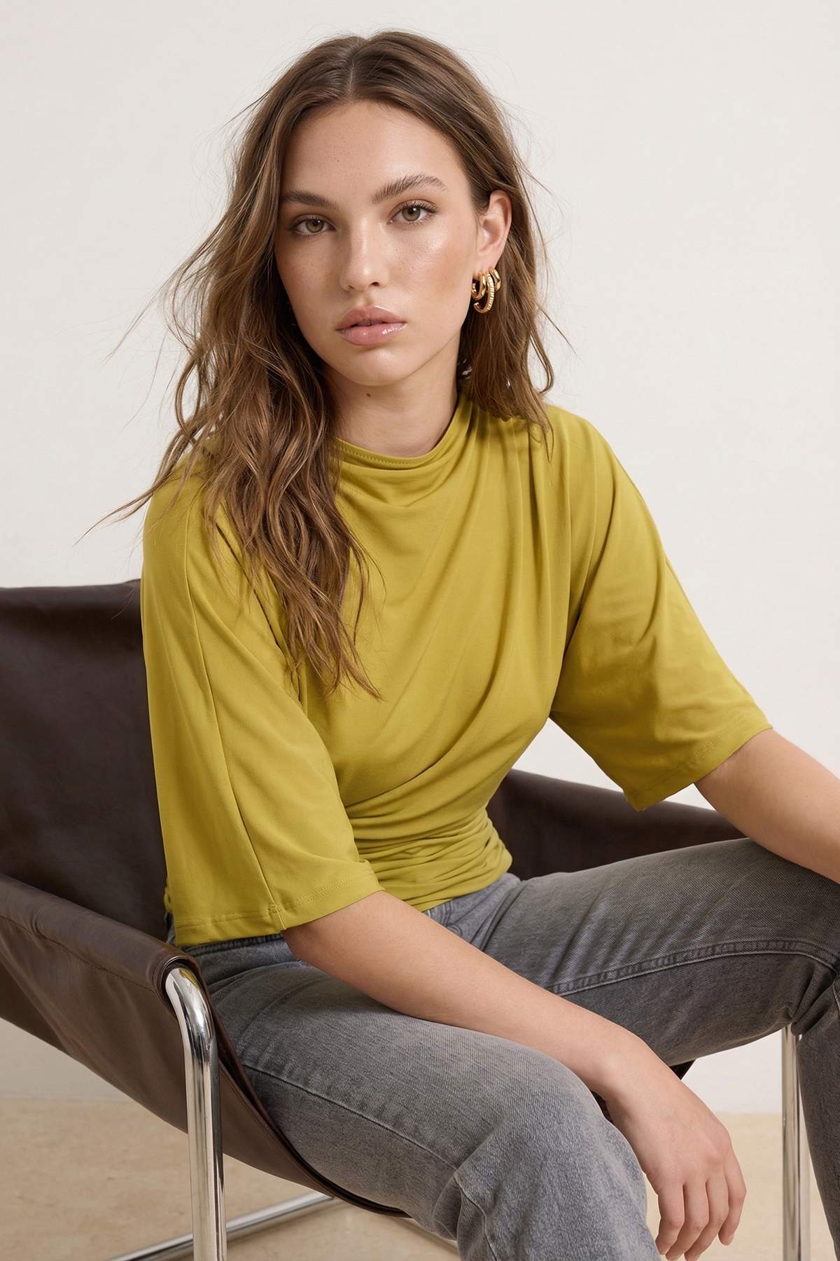 Trendyolmilla  Yağ Yeşil Fitted/Vücuda Oturan Kayık Yaka Yarasa Kol Kısa Kollu Esnek Örme Bluz TWOSS26BZ00020