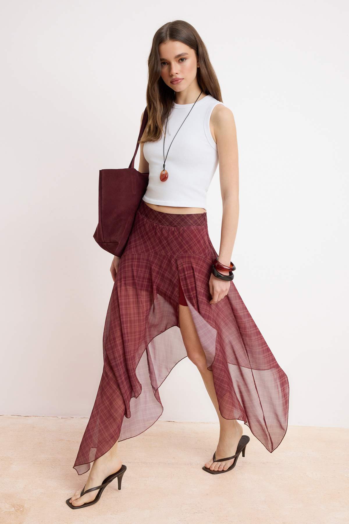 Trendyolmilla  Bordo Şifon Ekoseli Asimetrik Mini Etek TWOSS26ET00161