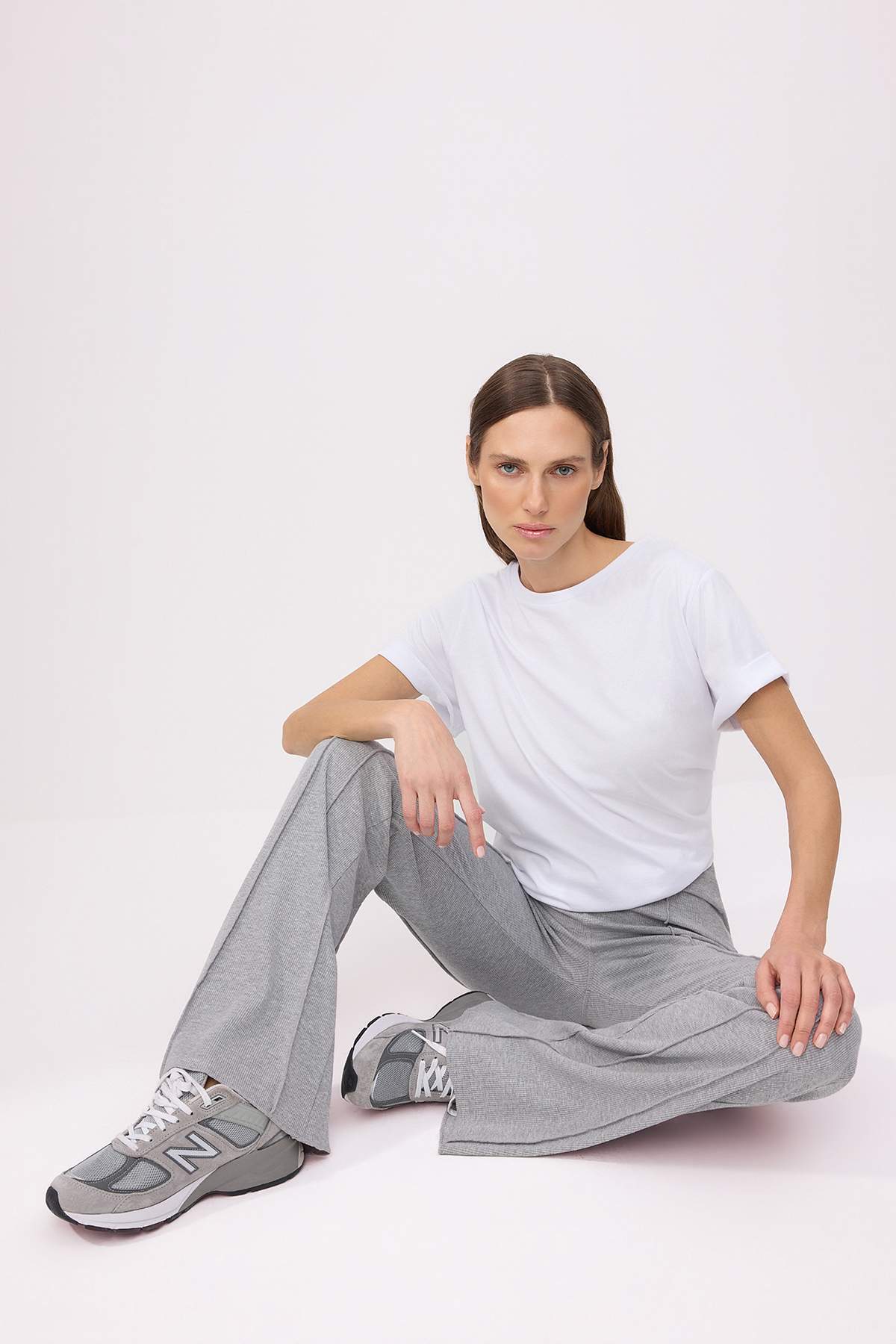 Trendyolmilla  Gri Melanj Flare/İspanyol Paça Yüksek Bel Fitilli Esnek Örme Pantolon TWOSS26PL00115 - Görsel 2