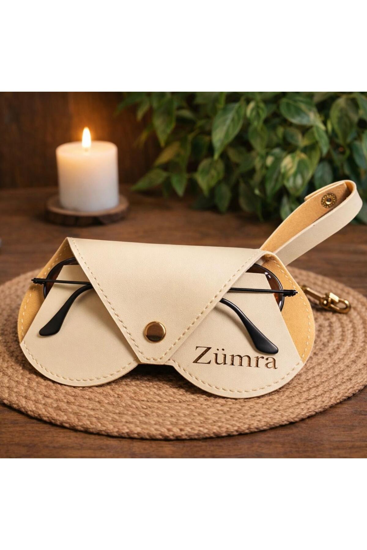 Personalized Hanging Glasses Case Heart Model ( Cream )