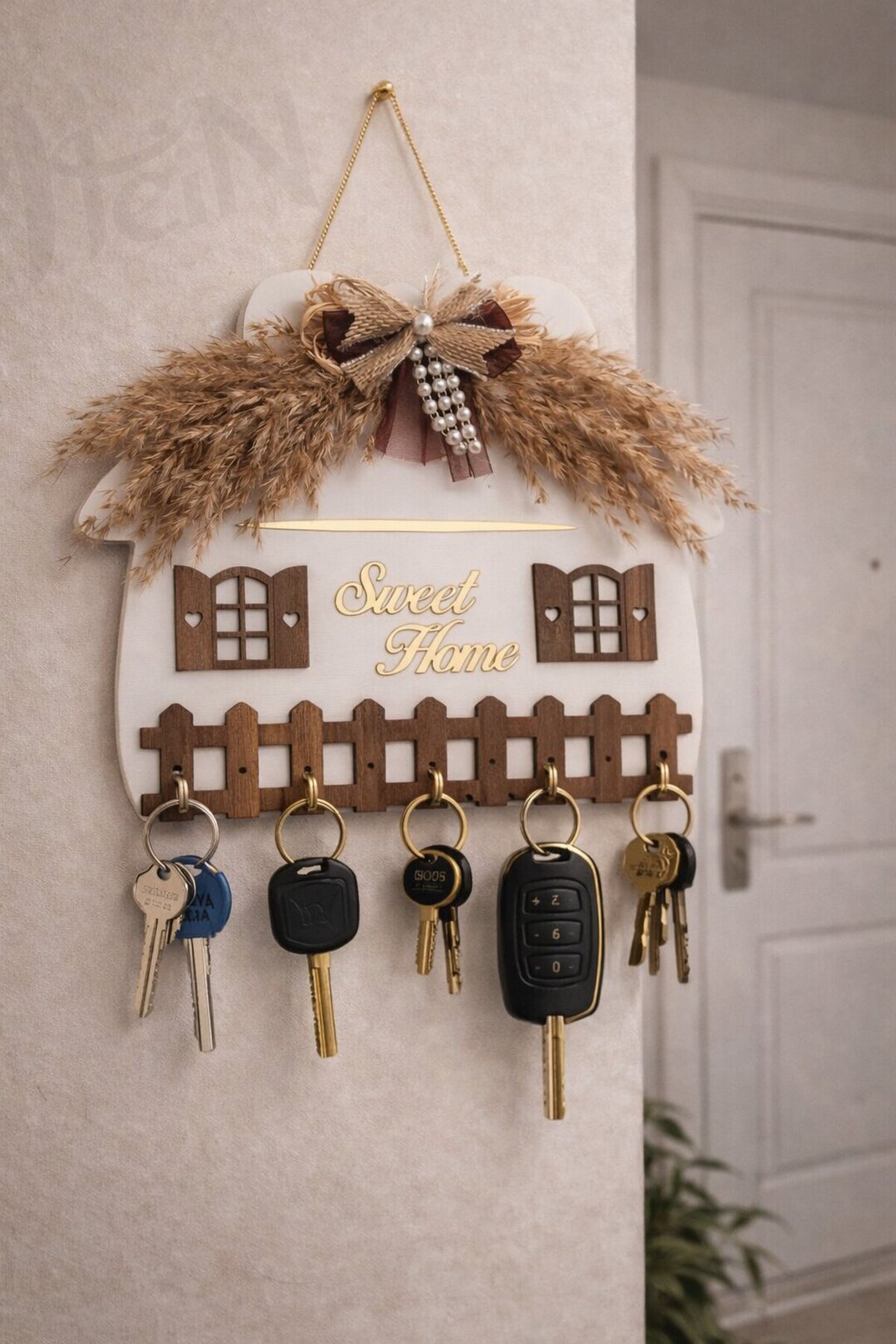 Sweet Home Writing Wooden Key Hanger Wall Hanging Keychain (MOTHER'S DAY GIFT)