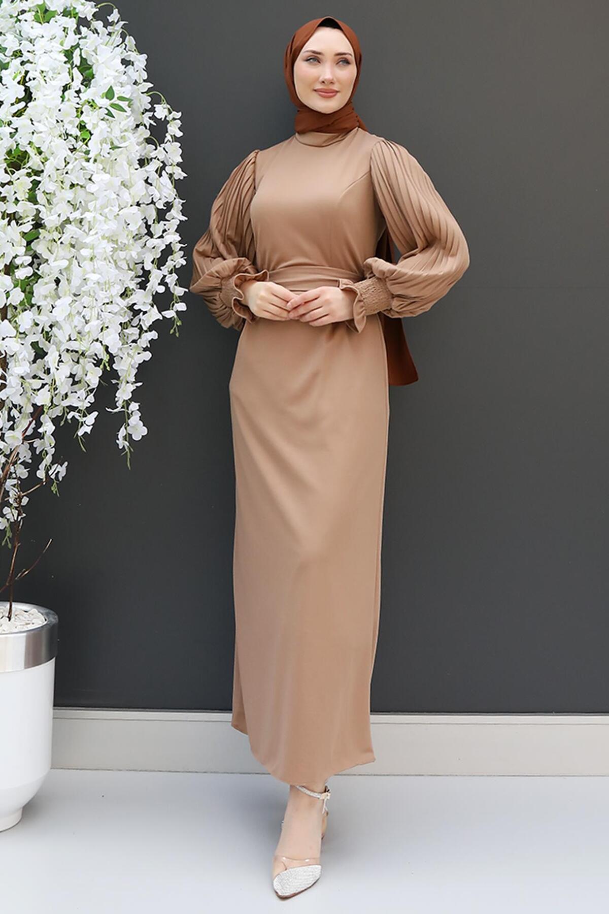 Pleated Gimped Dress with Sleeve Milk Grass