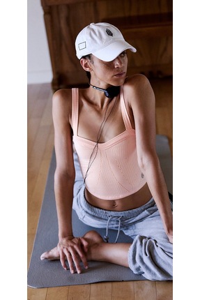 Free People Somon çizgili dikişsiz ve esnek crop büstiyer