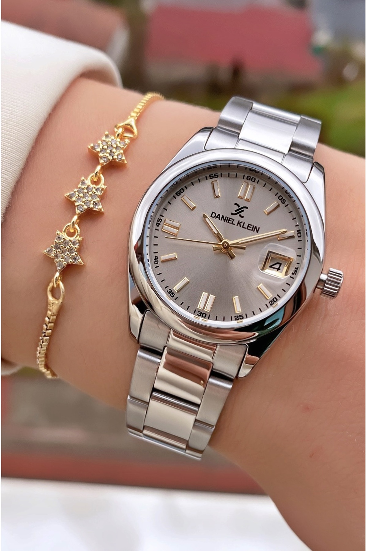 Brand Original - Silver Color- Women's Wrist Watch with 2 Year Warranty - Bracelet Gift