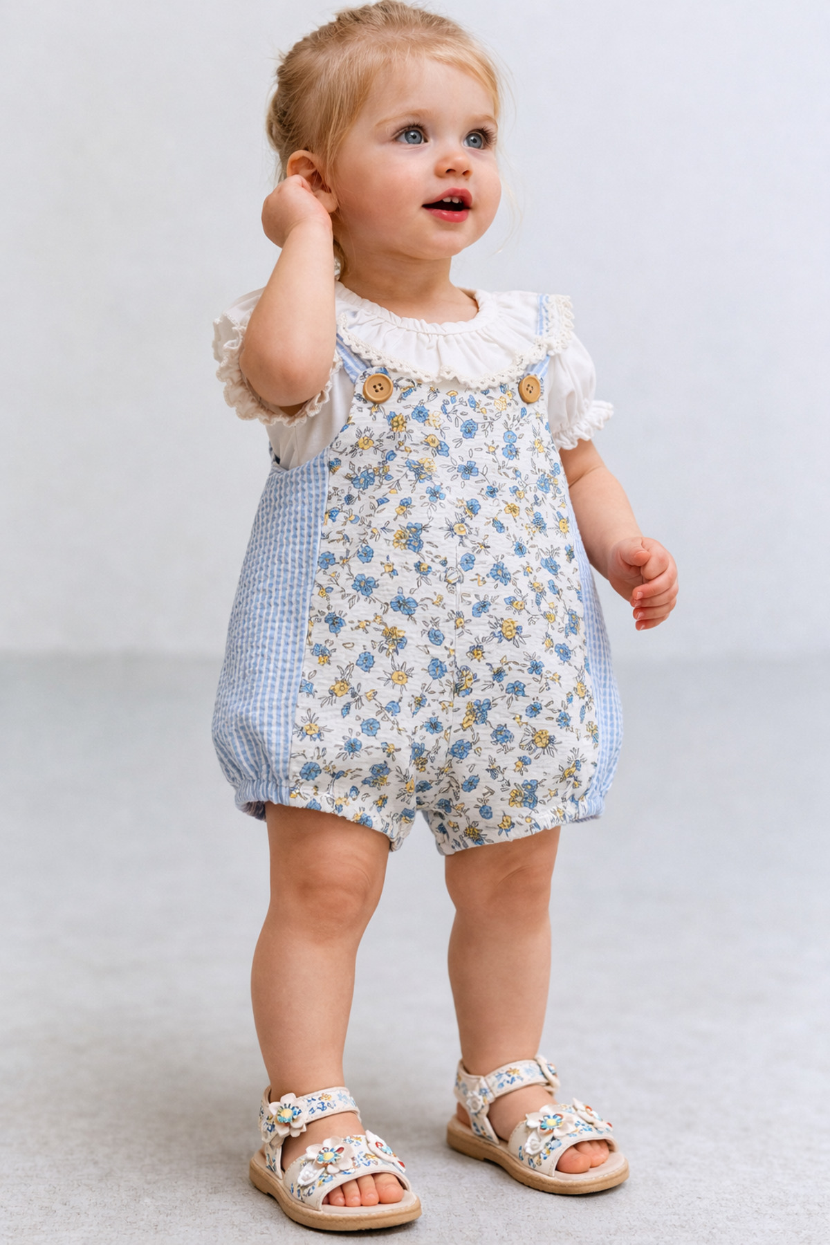 Tifina Kids Baby Girl 2-Piece Set Floral Pattern Salopet Gingham Detailed Strap Jumpsuit Ruffle Collar Short Sleeve Blouse