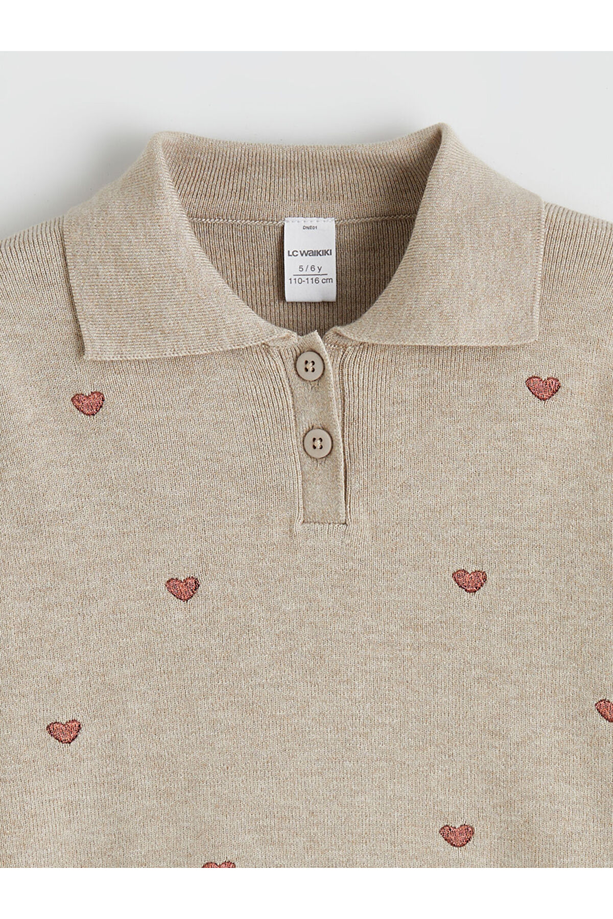 LC Waikiki Bej Polo Yaka Kalp Nakışlı Kız Çocuk Triko Kazak fotoğrafı 3 (önizleme)